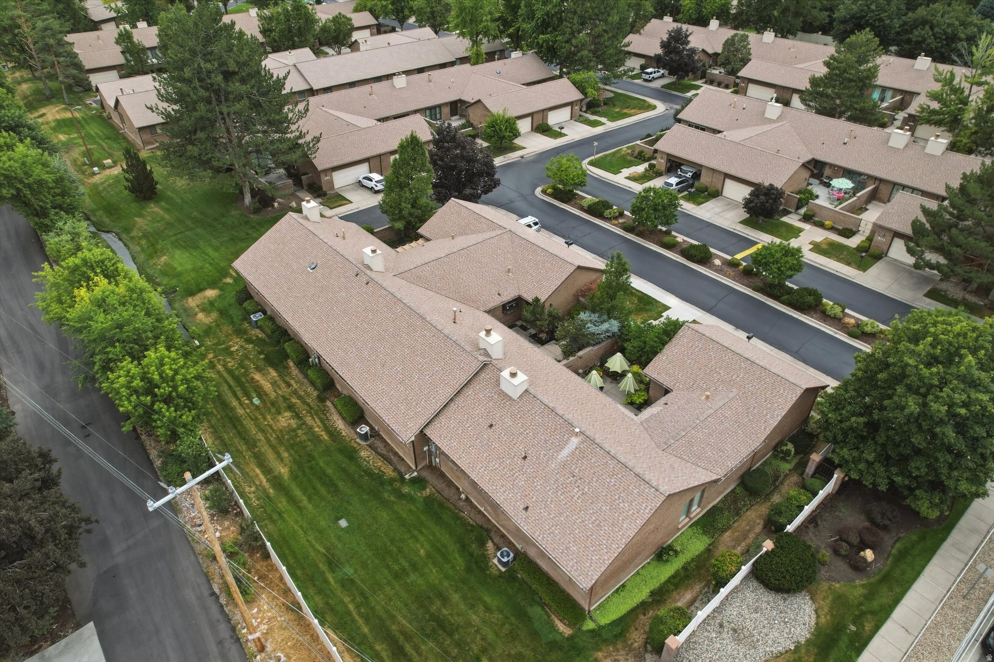 VINE STREET - Residential