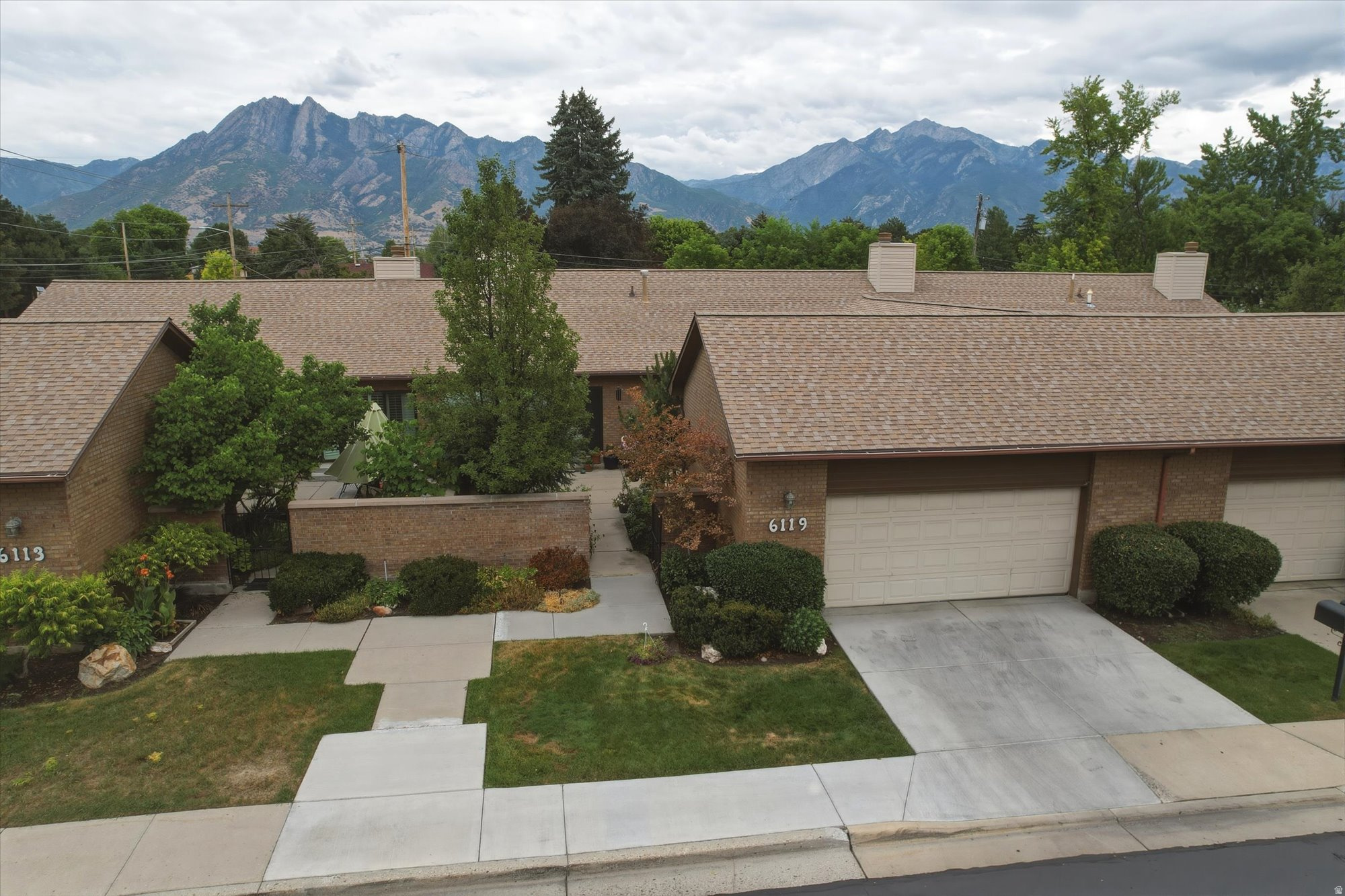 VINE STREET - Residential