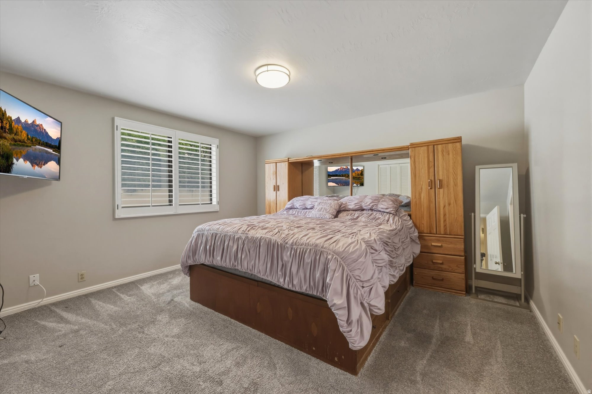 VINE STREET - Residential