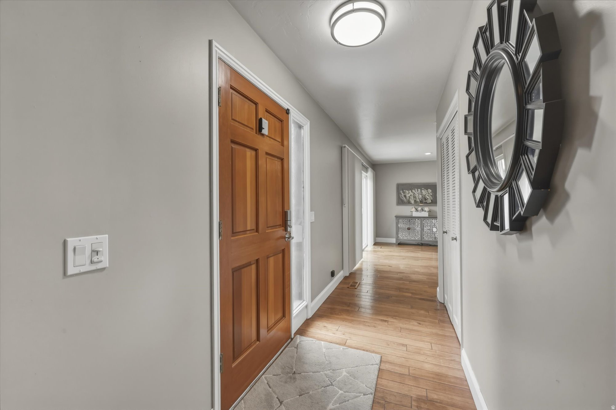 VINE STREET - Residential