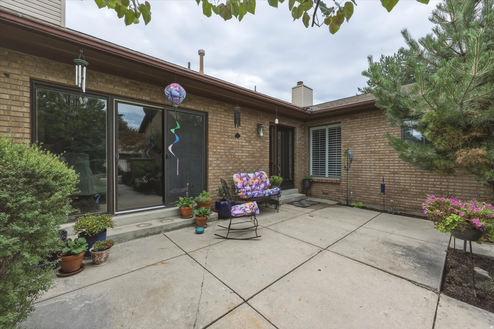 VINE STREET - Residential