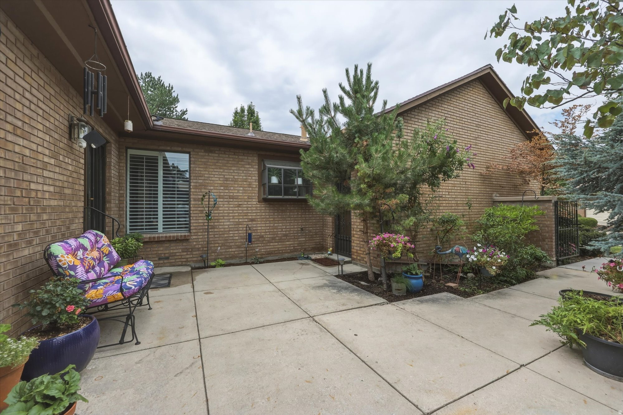 VINE STREET - Residential