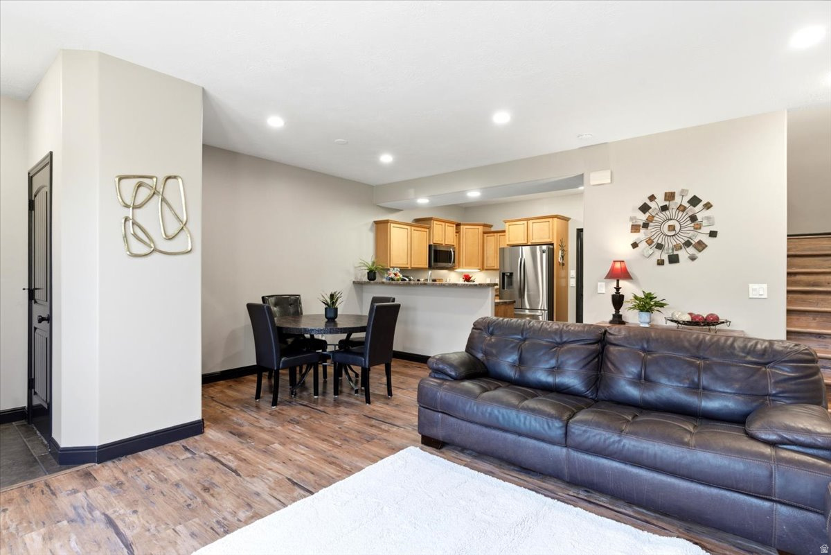 FARMINGTON CROSSING - Residential