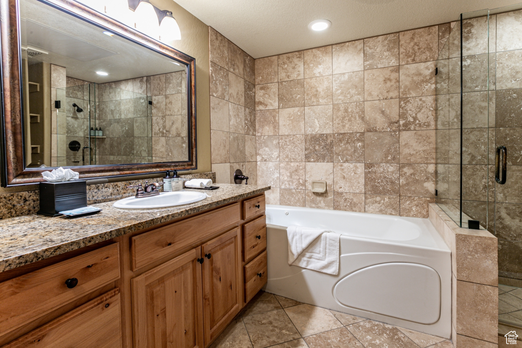 SILVERADO LODGE COND - Residential