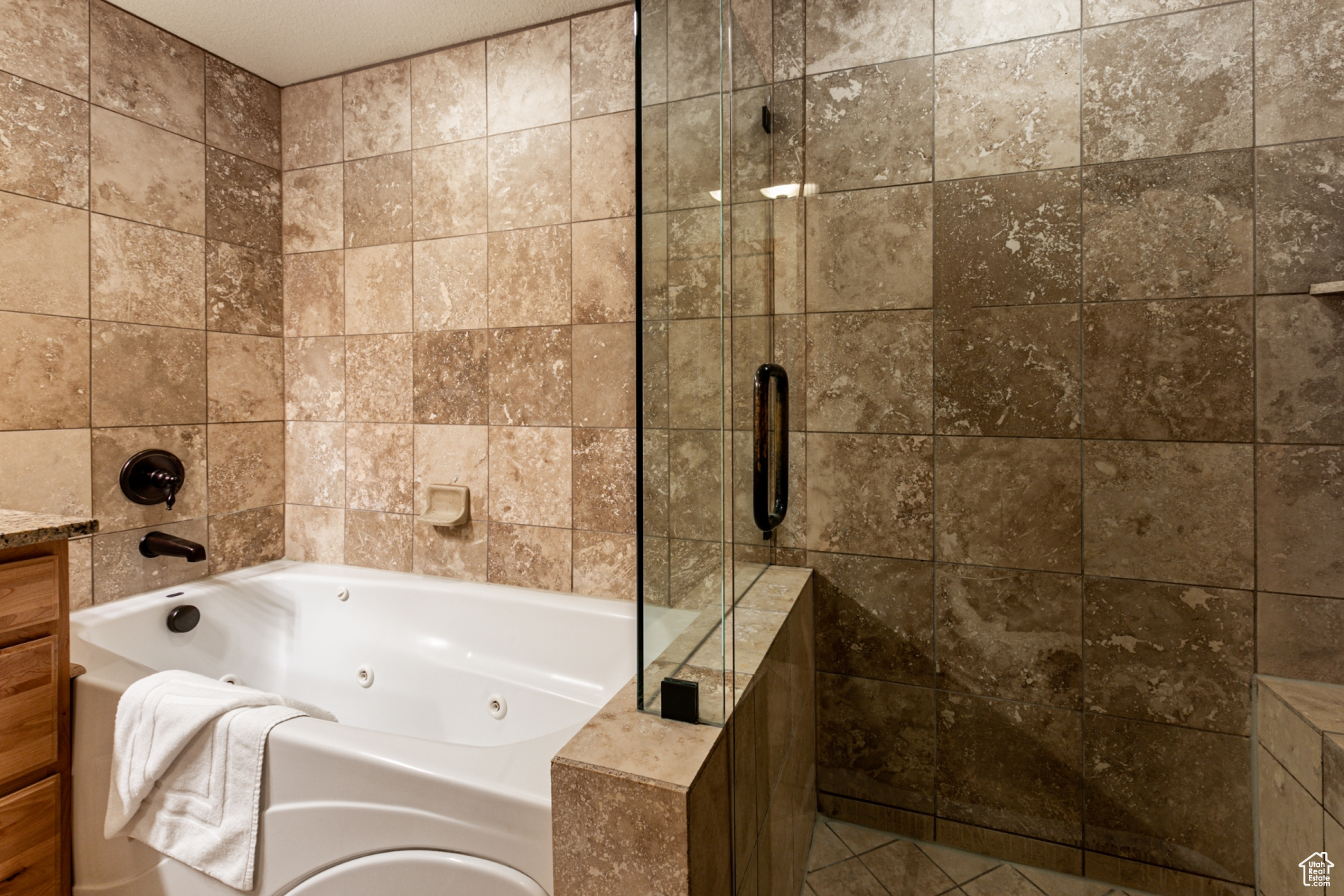 SILVERADO LODGE COND - Residential