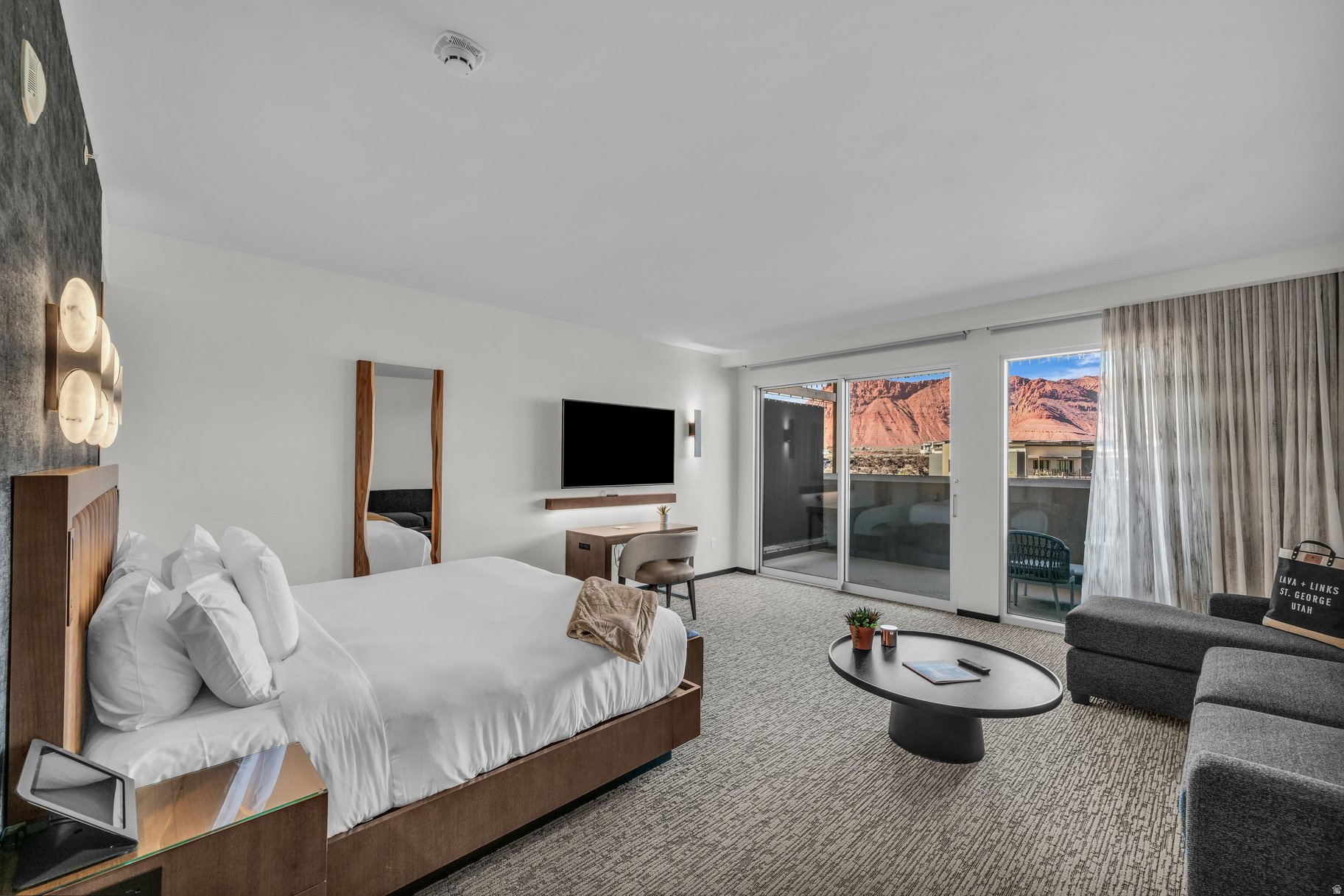 BLACK DESERT RESORT CENTER - Residential