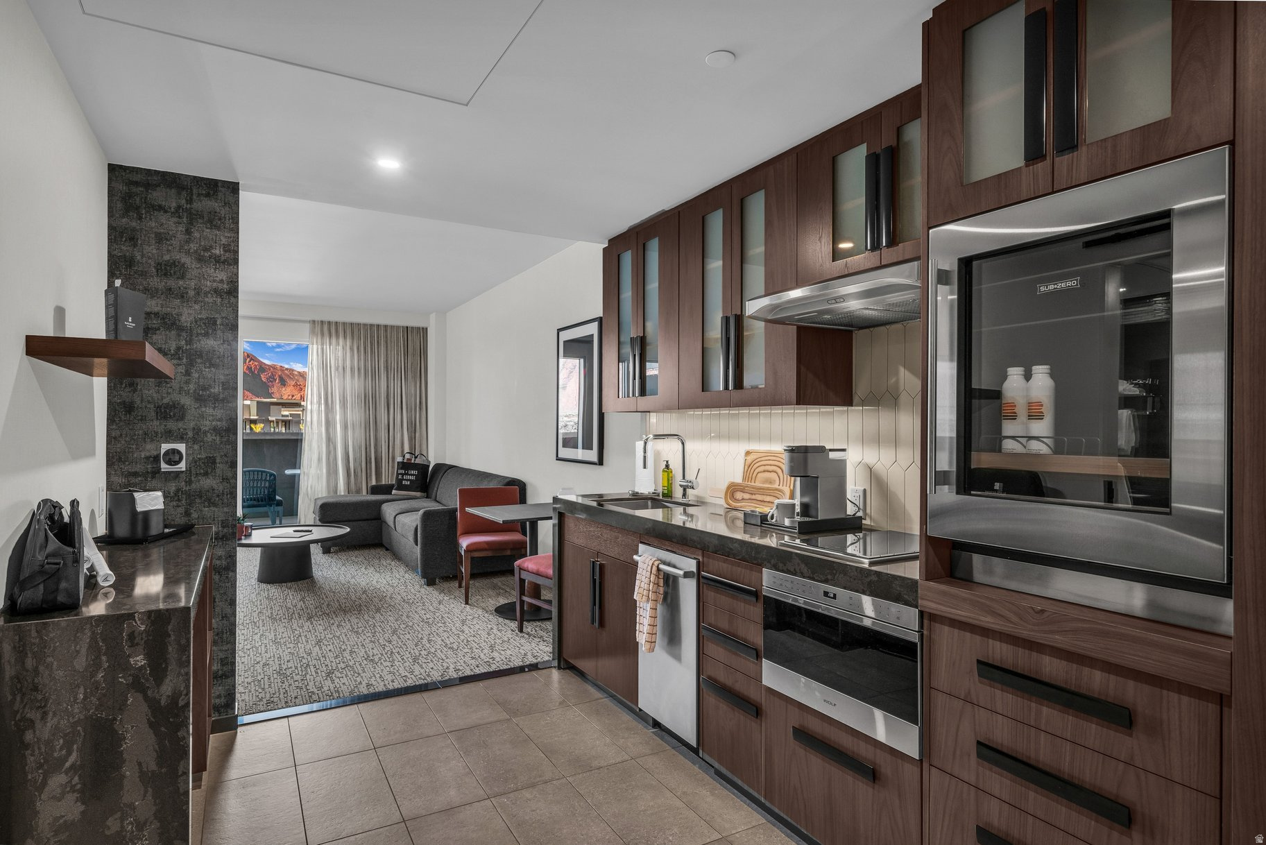 BLACK DESERT RESORT CENTER - Residential