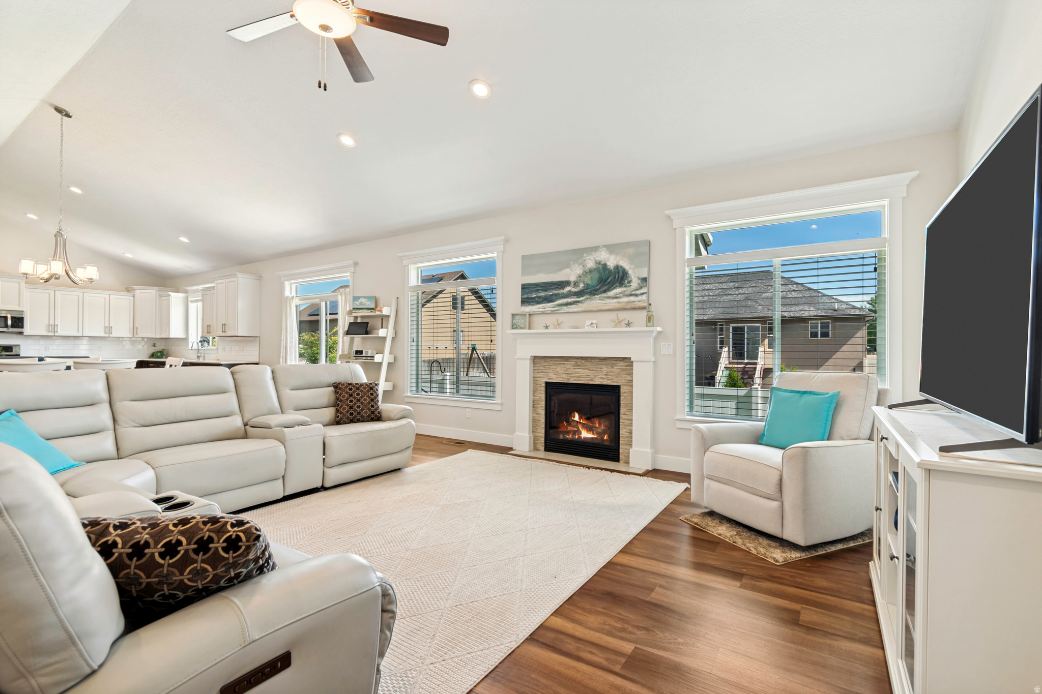 HOMESTEAD - Residential