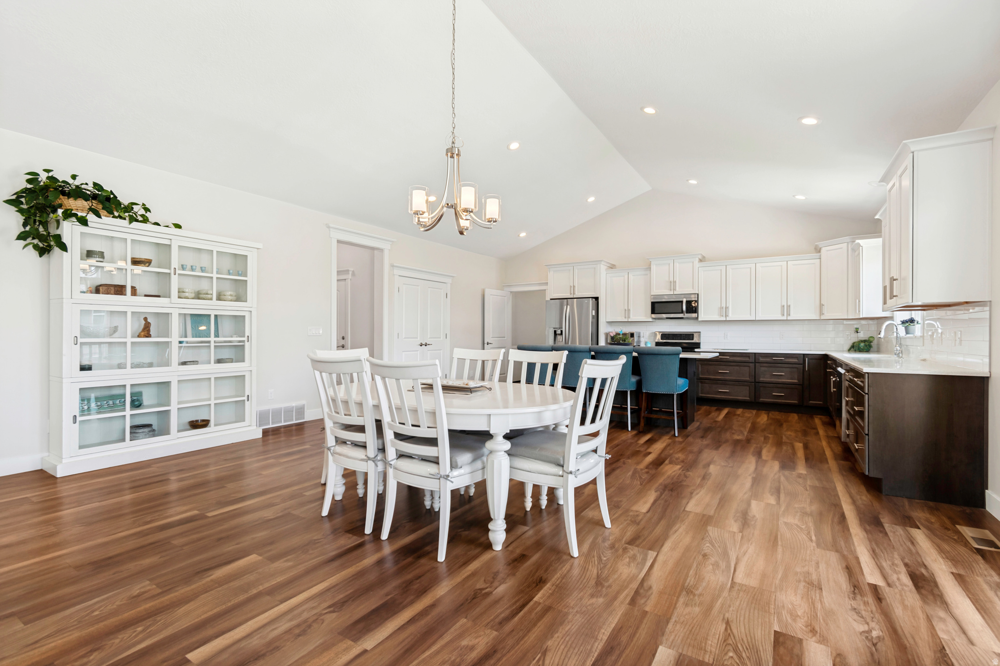 HOMESTEAD - Residential