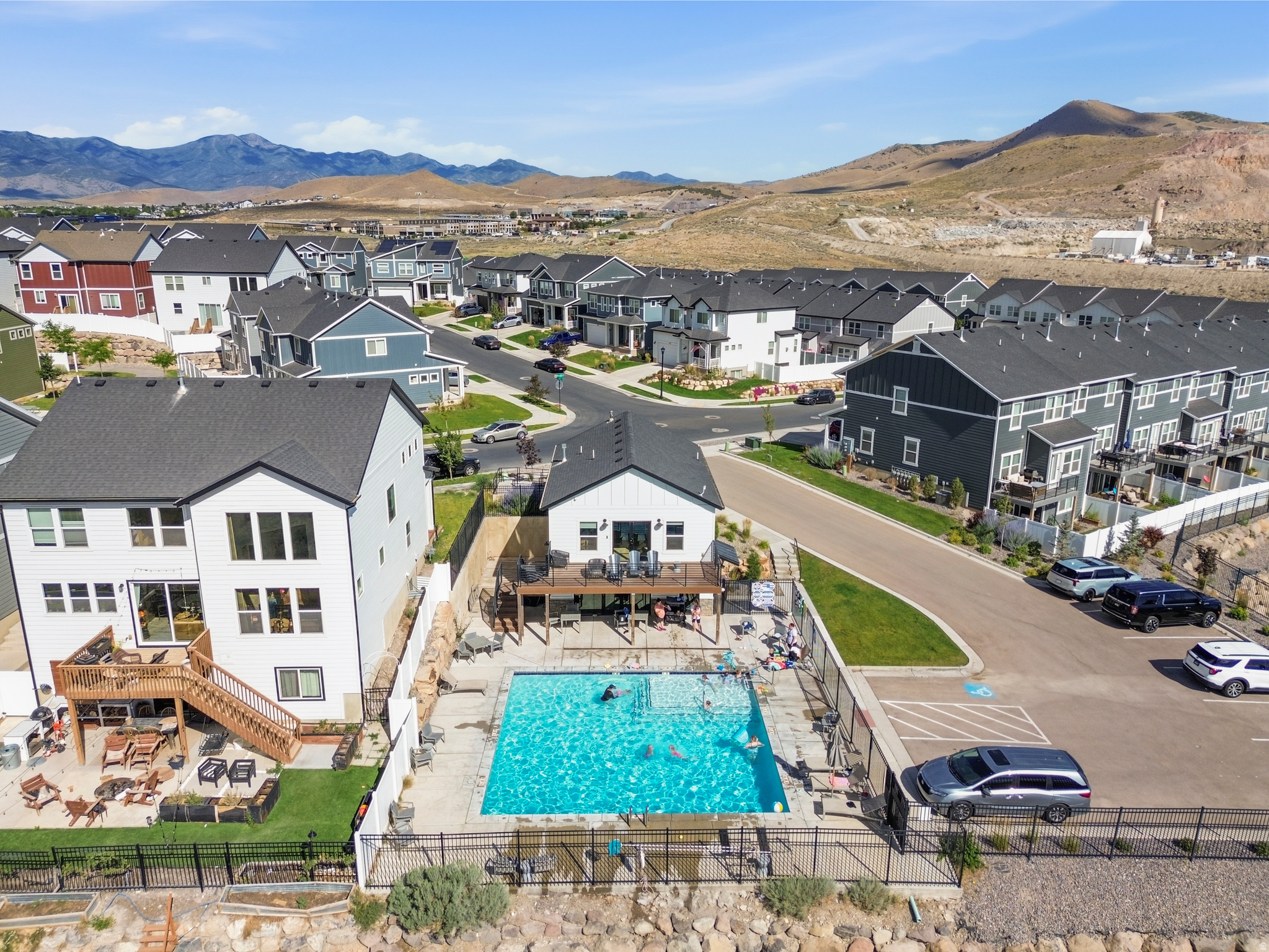 SCENIC MOUNTAIN - Residential