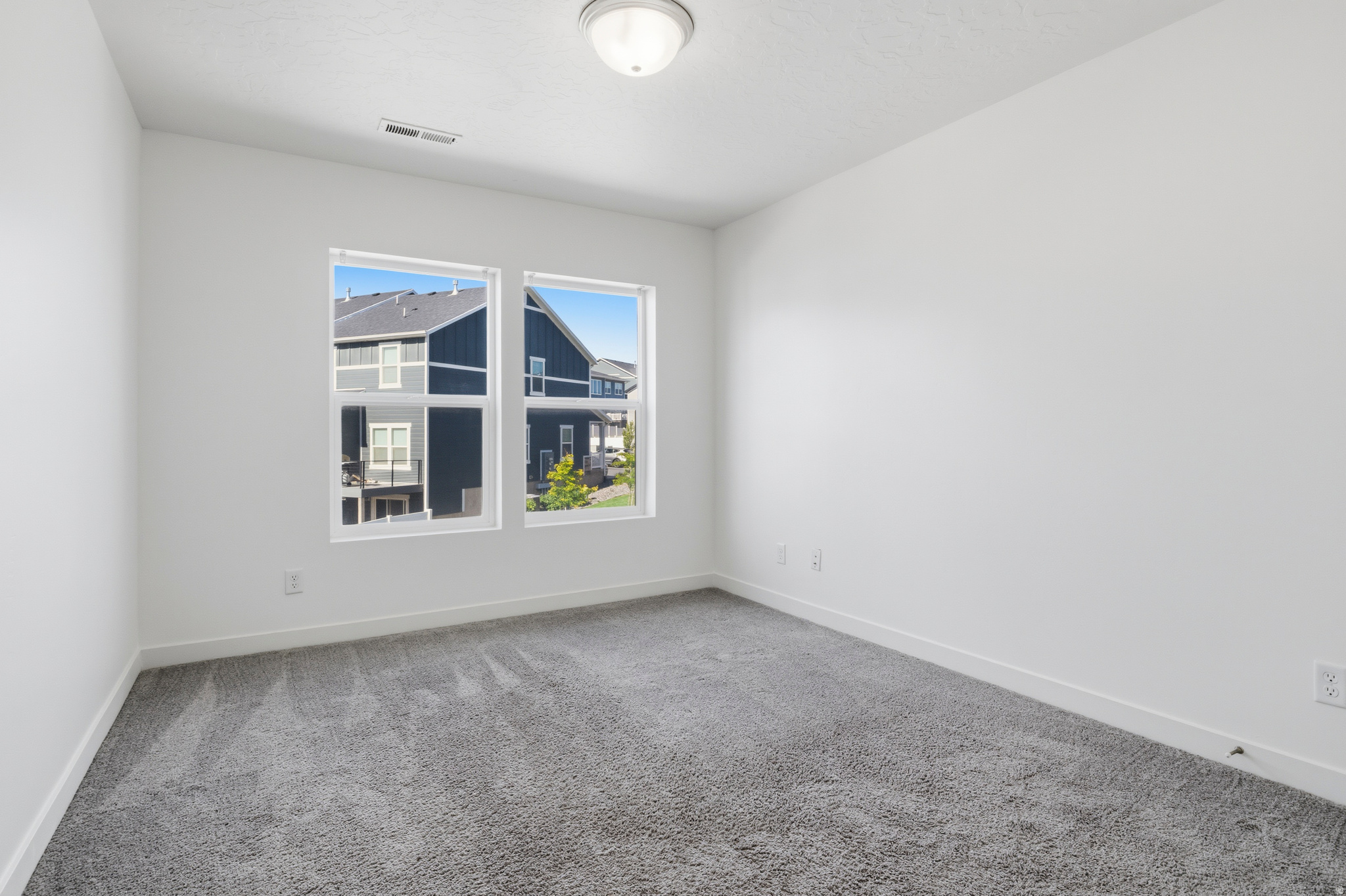 SCENIC MOUNTAIN - Residential