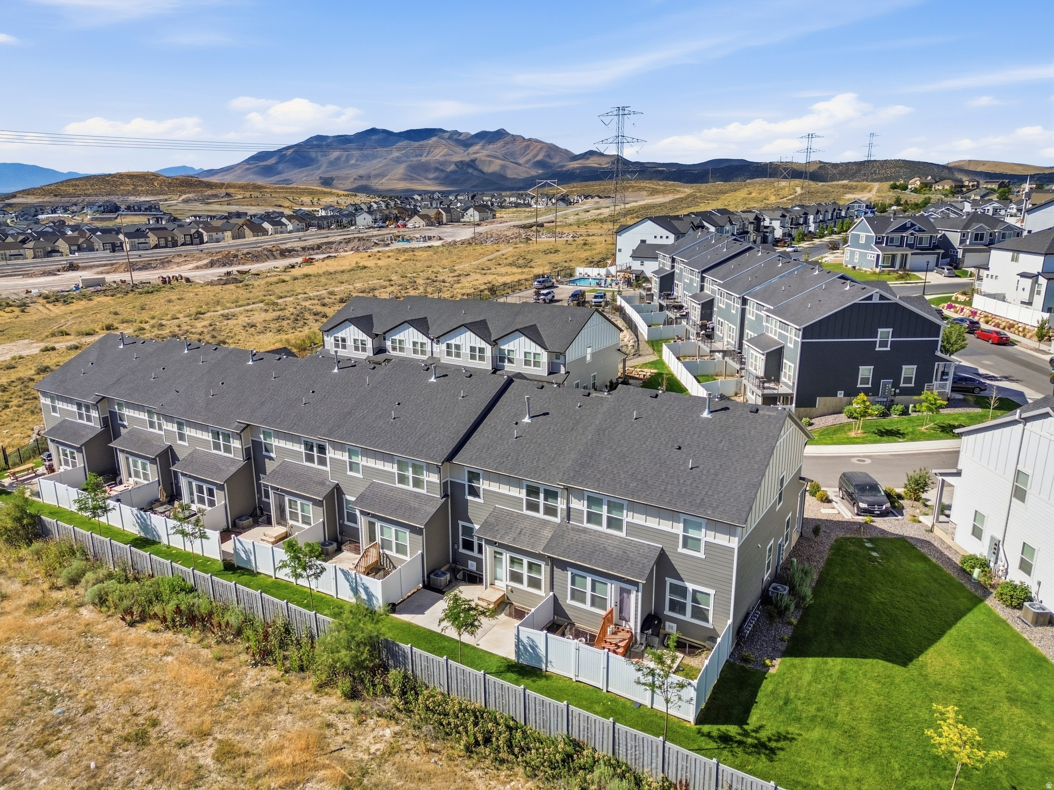 SCENIC MOUNTAIN - Residential