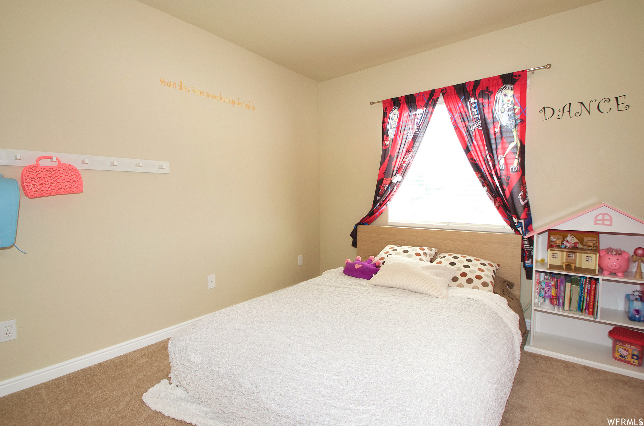 WHISPERING MEADOWS - Residential