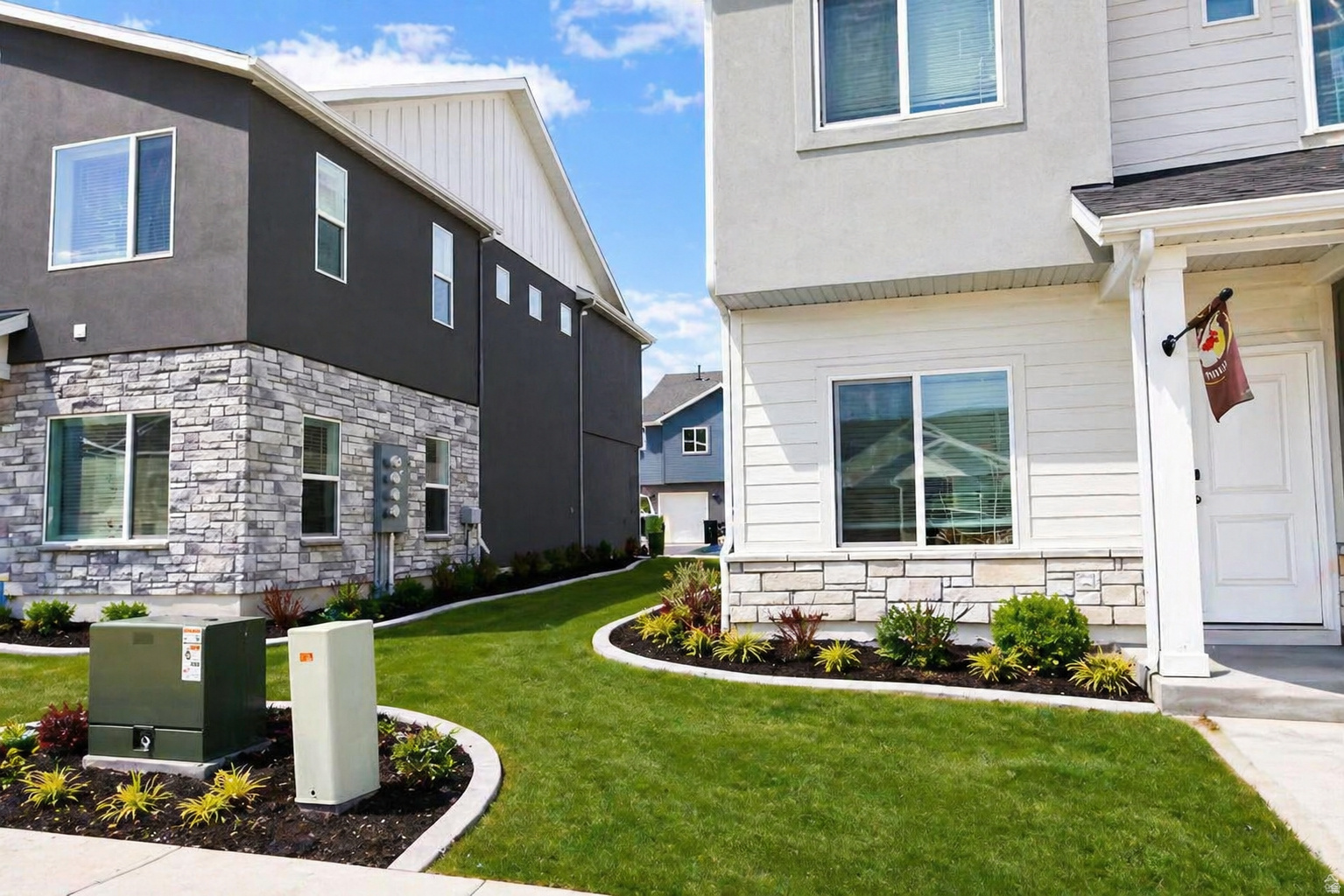 WOODMORE POINTE SUBD - Residential