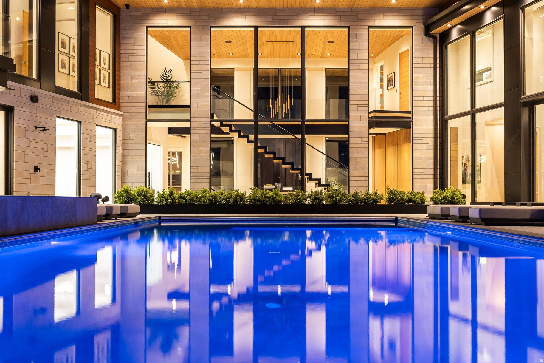 THREE FALLS - Residential