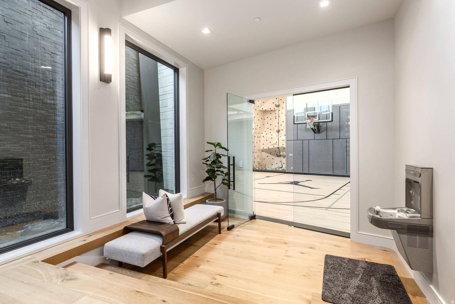 THREE FALLS - Residential
