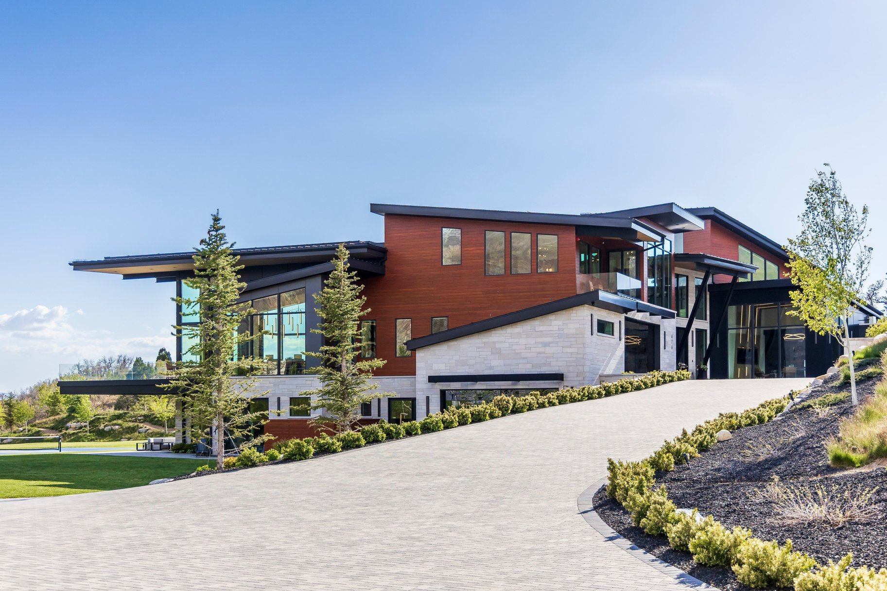 THREE FALLS - Residential