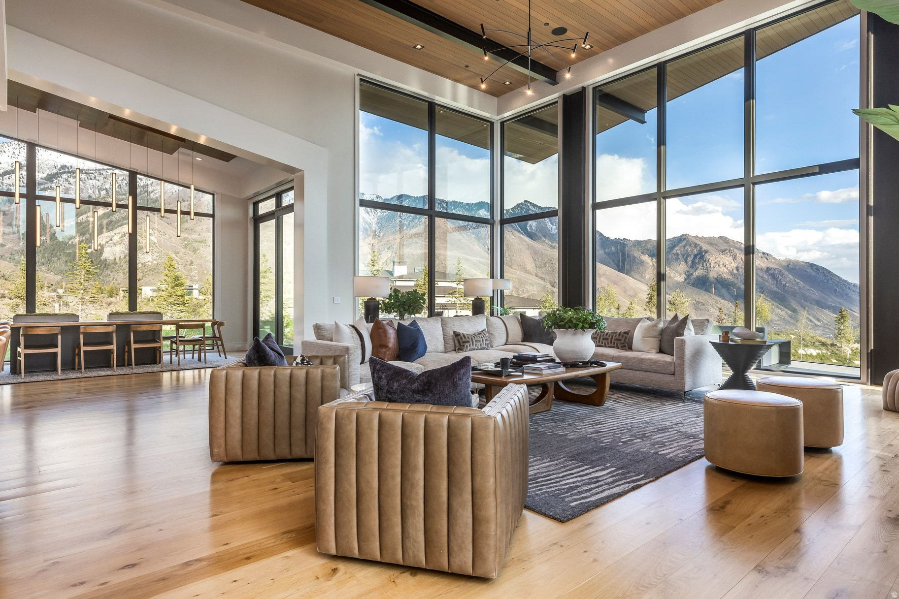 THREE FALLS - Residential