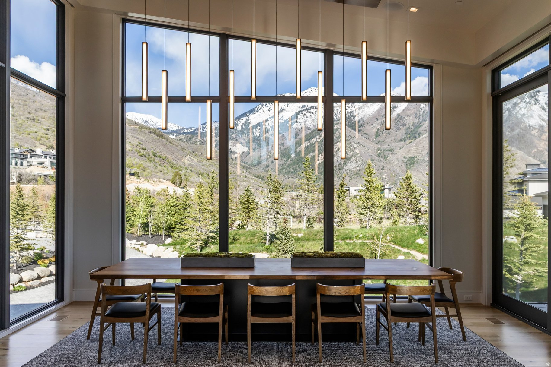 THREE FALLS - Residential