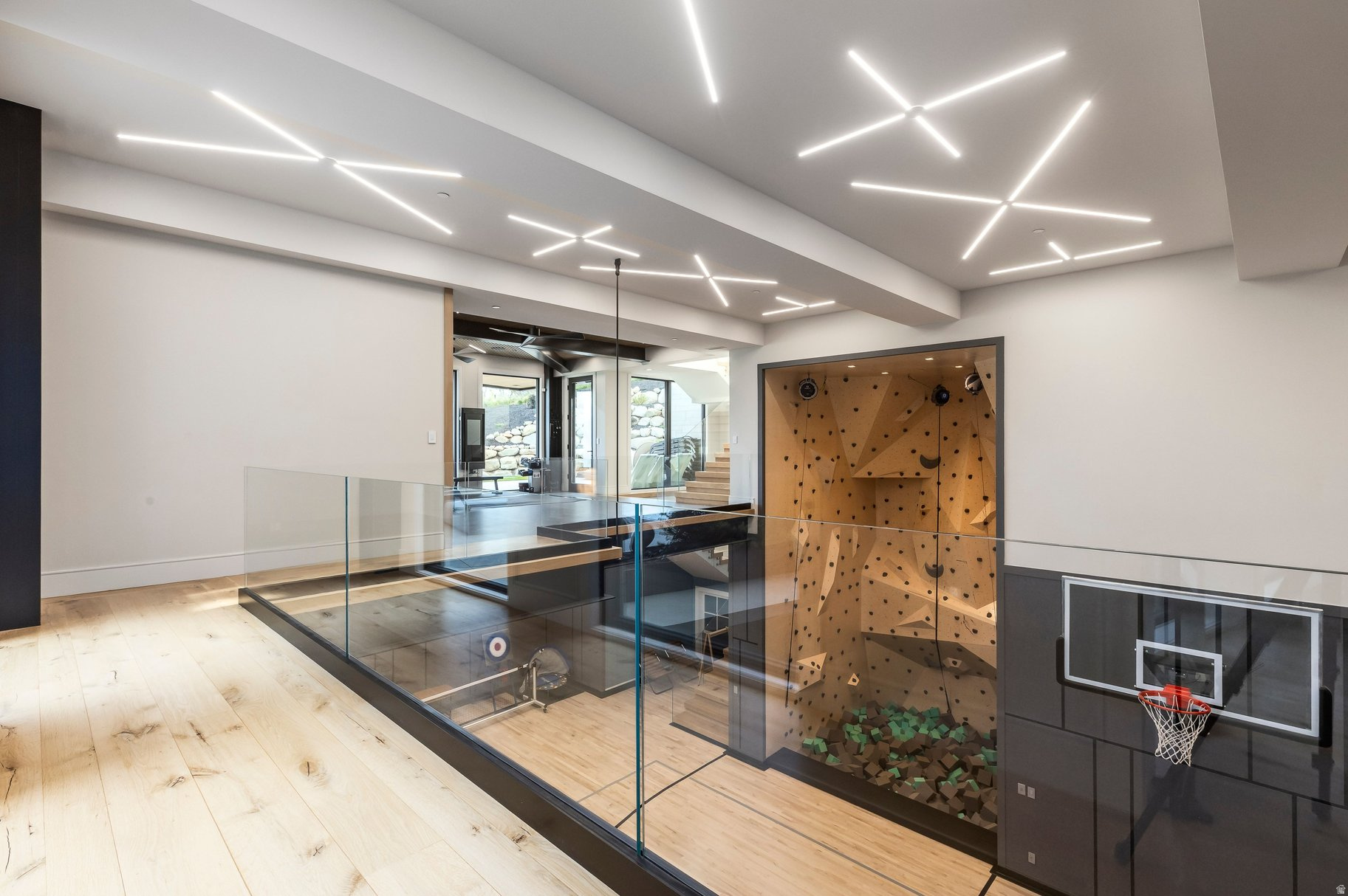 THREE FALLS - Residential