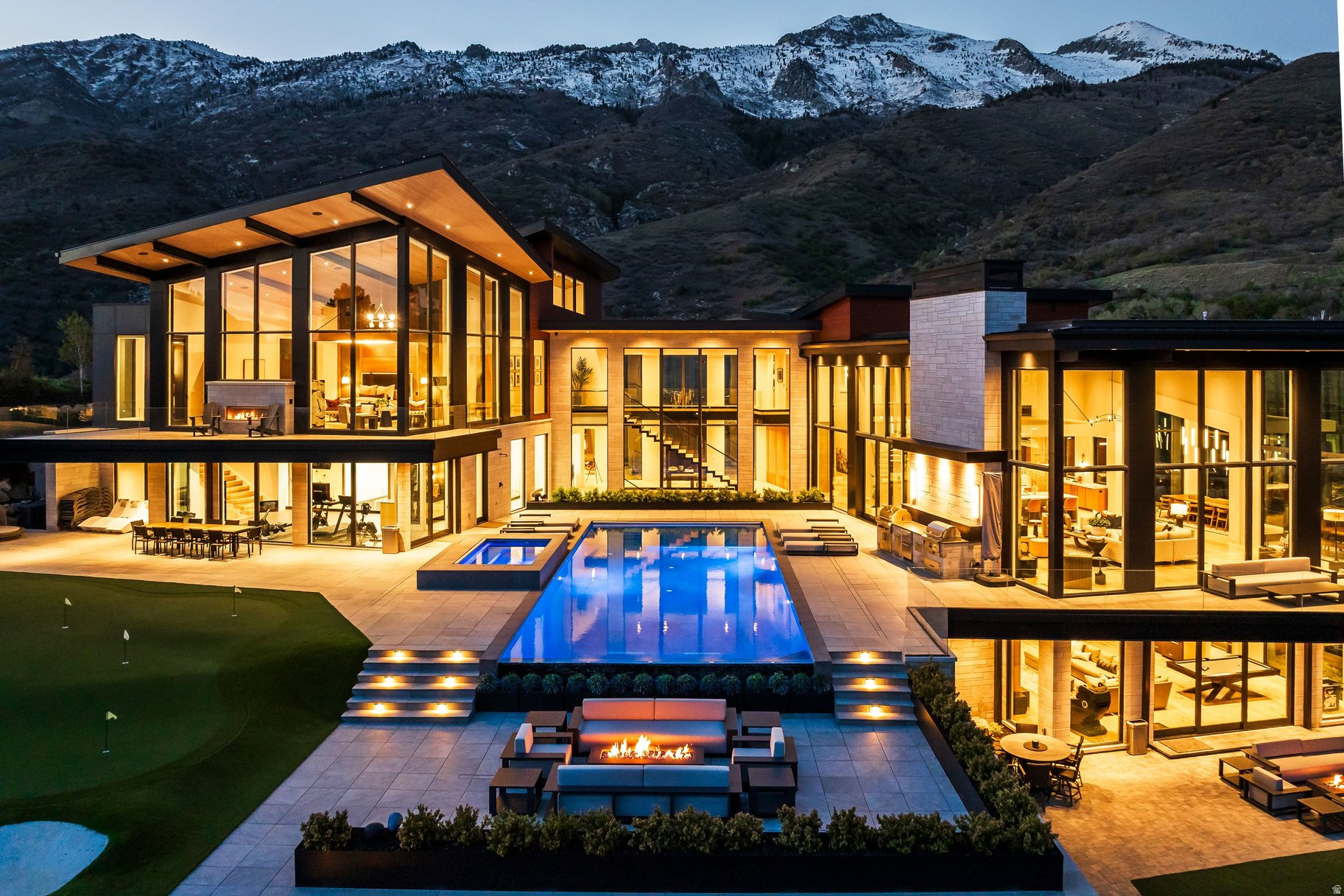 THREE FALLS - Residential
