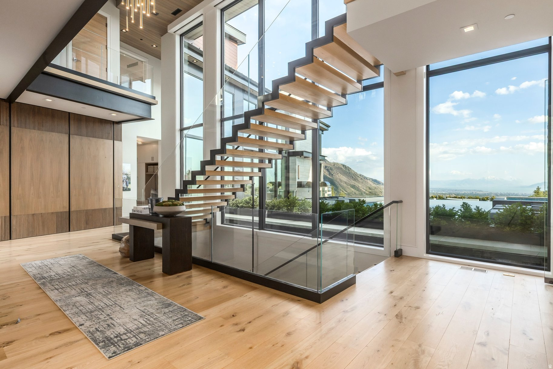 THREE FALLS - Residential