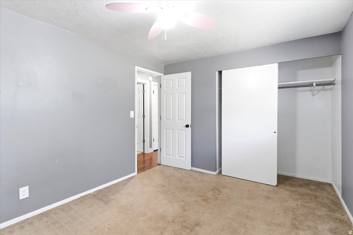 VALLEY SIDE - Residential