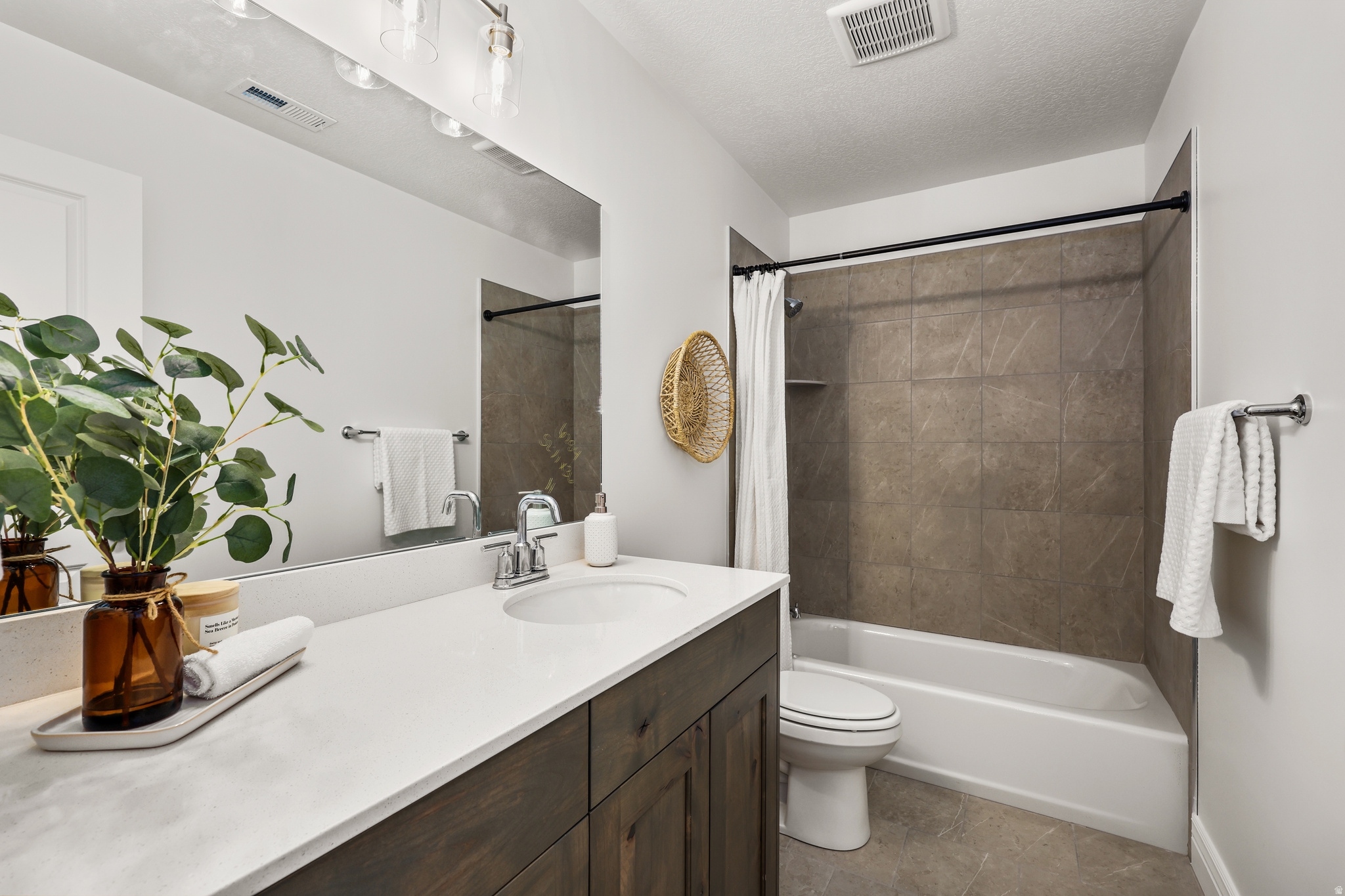 HALL HAVEN - Residential