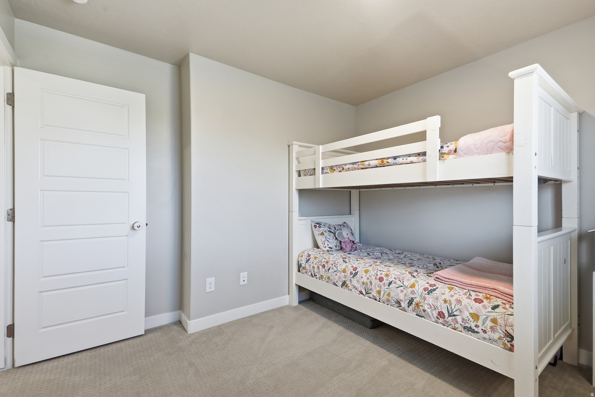 BROADVIEW SHORES - Residential