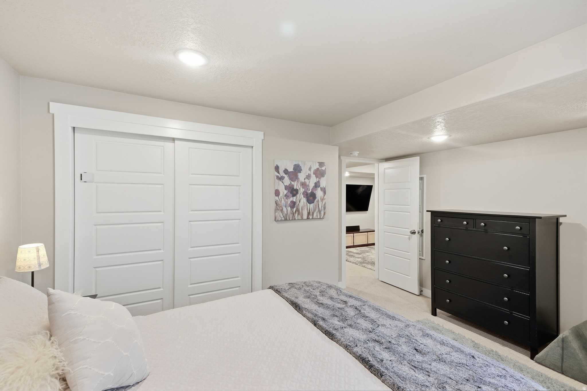 BROADVIEW SHORES - Residential
