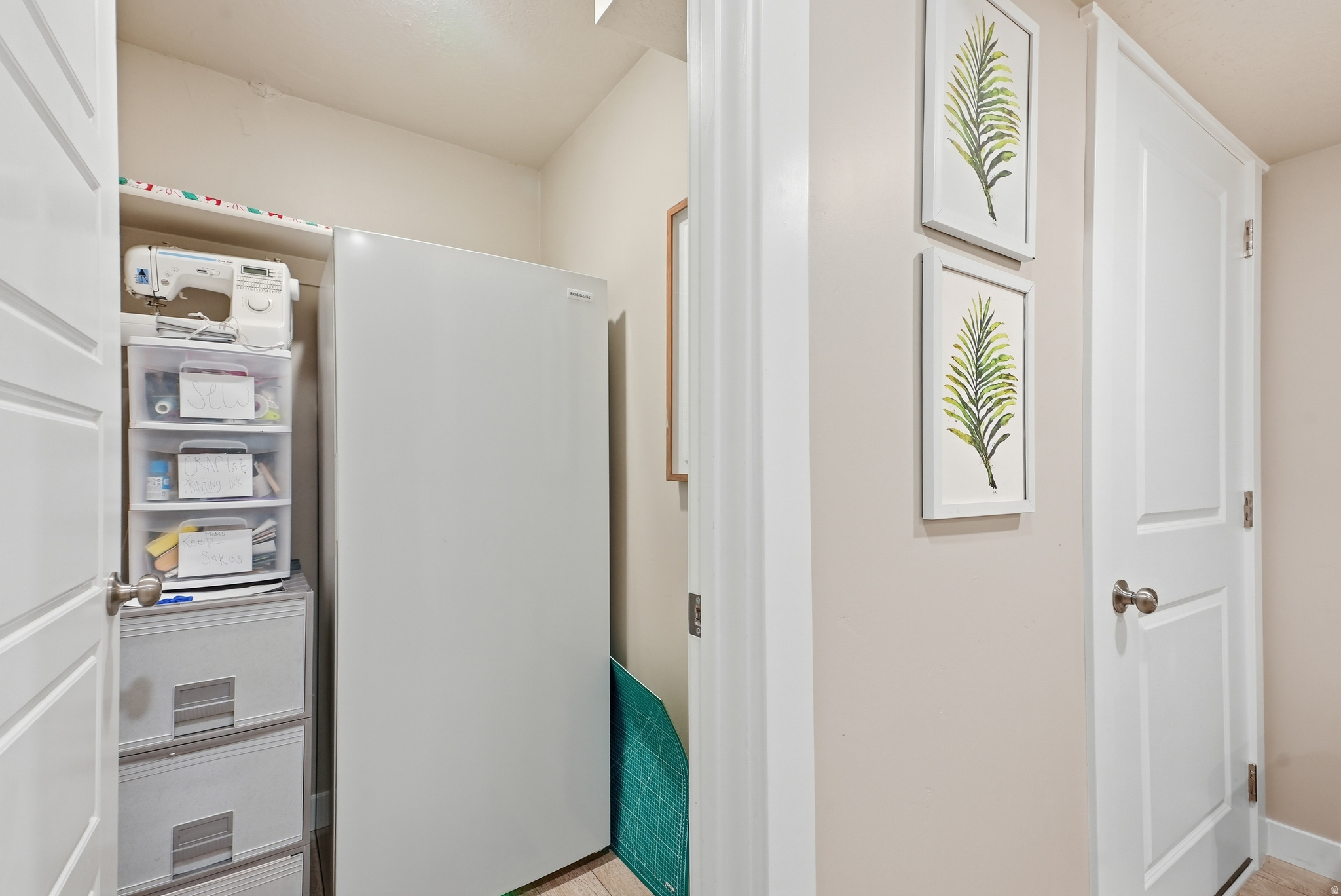 BROADVIEW SHORES - Residential