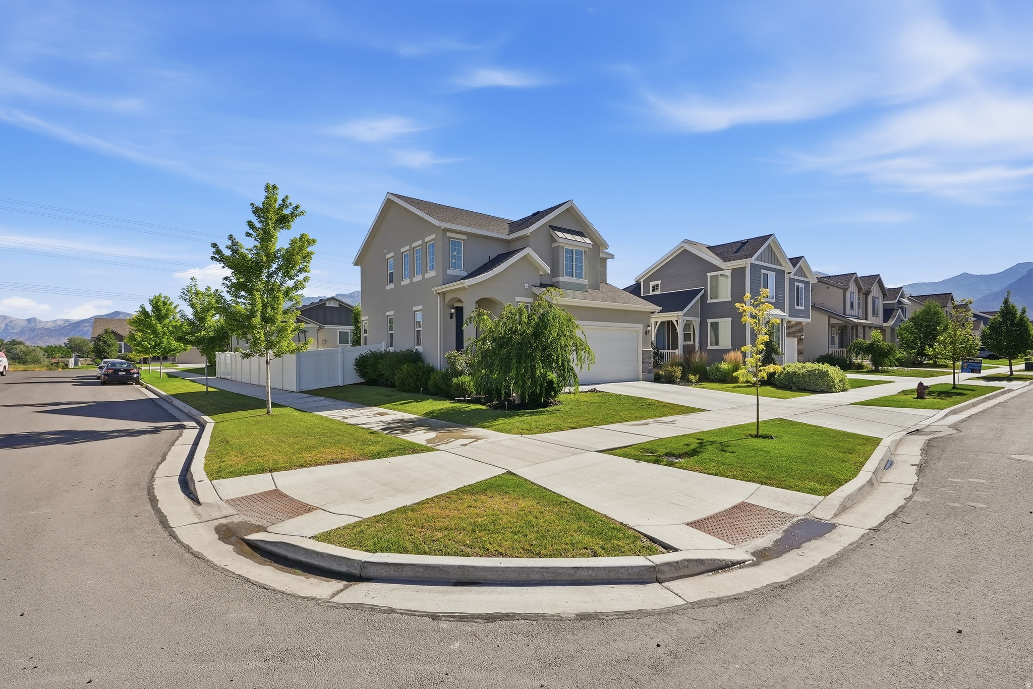 BROADVIEW SHORES - Residential