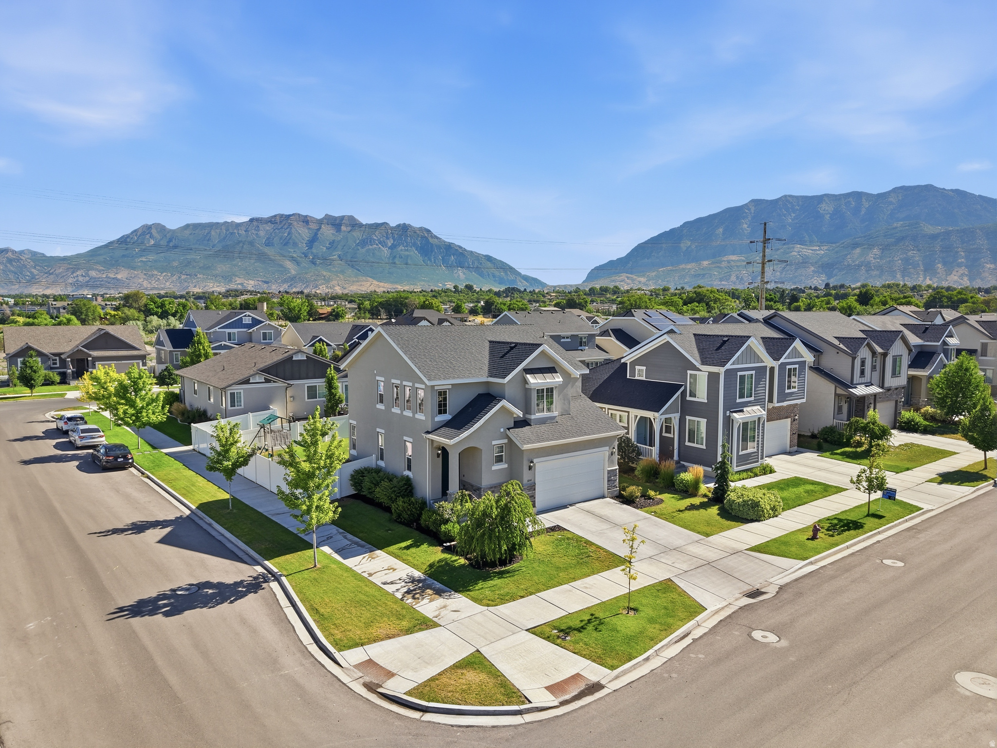 BROADVIEW SHORES - Residential