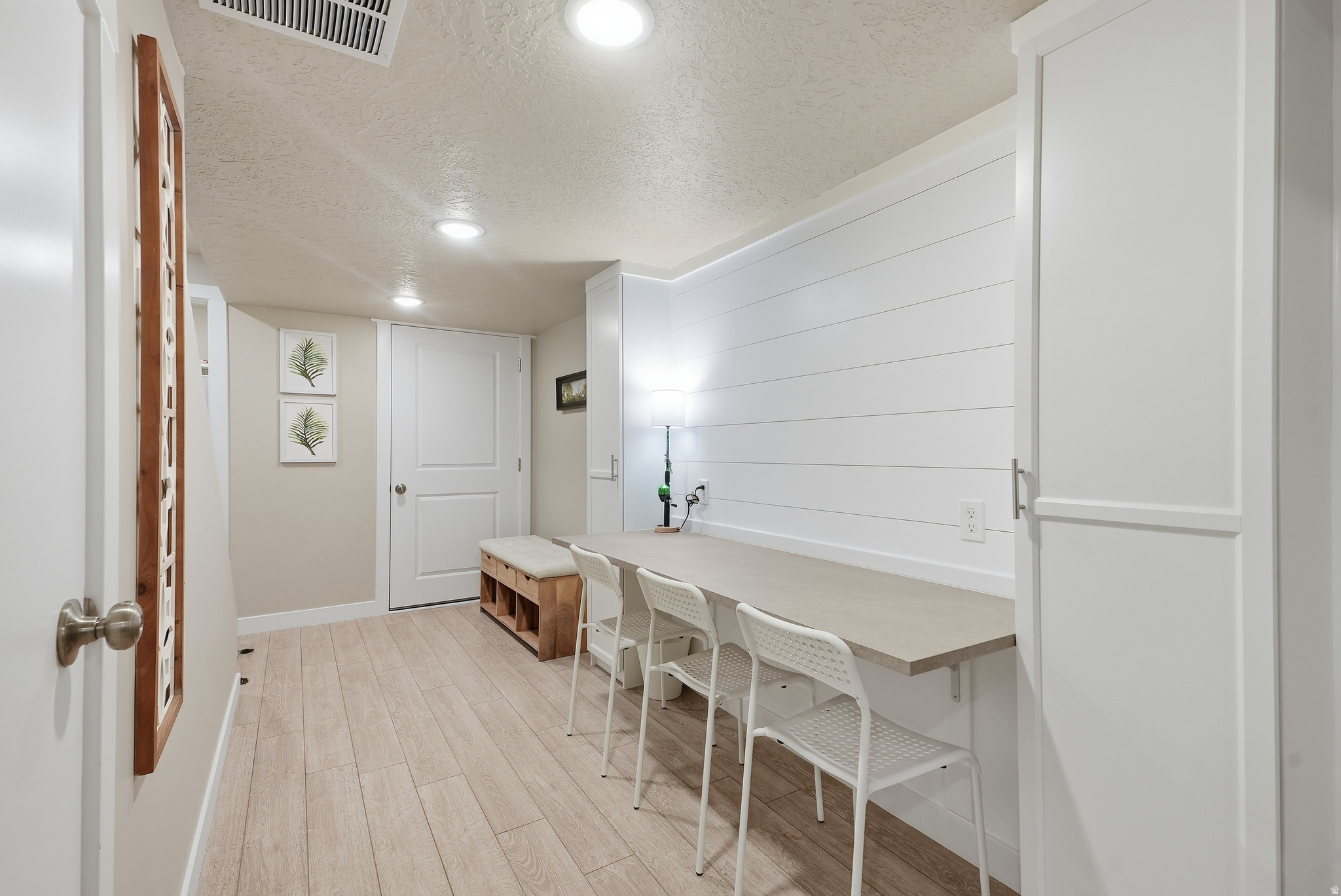 BROADVIEW SHORES - Residential