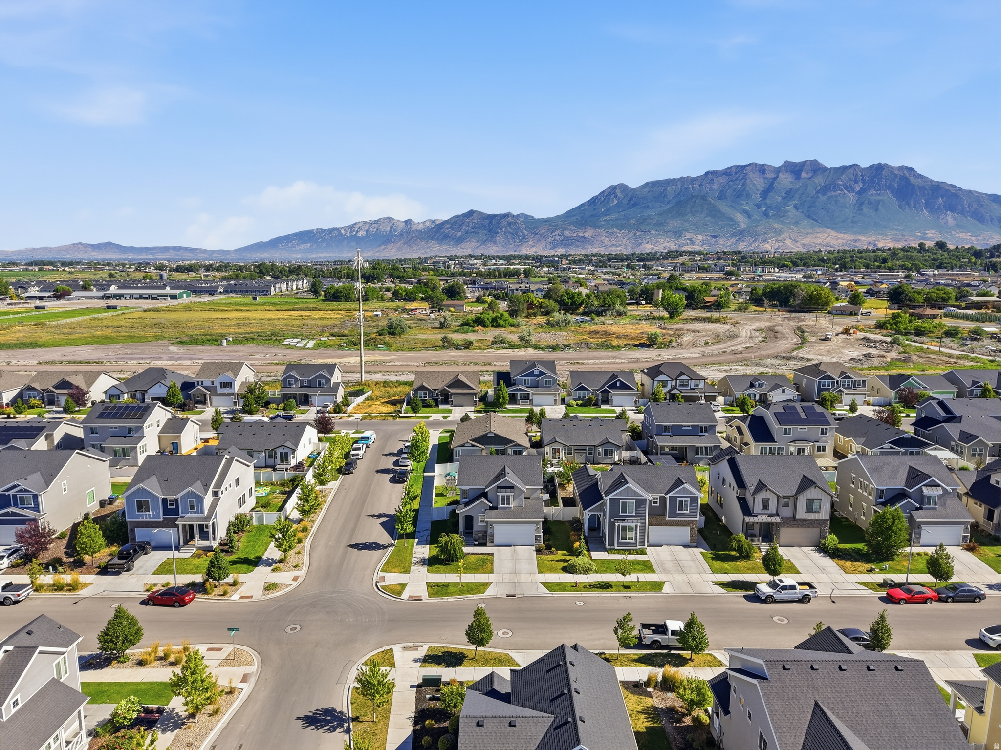 BROADVIEW SHORES - Residential