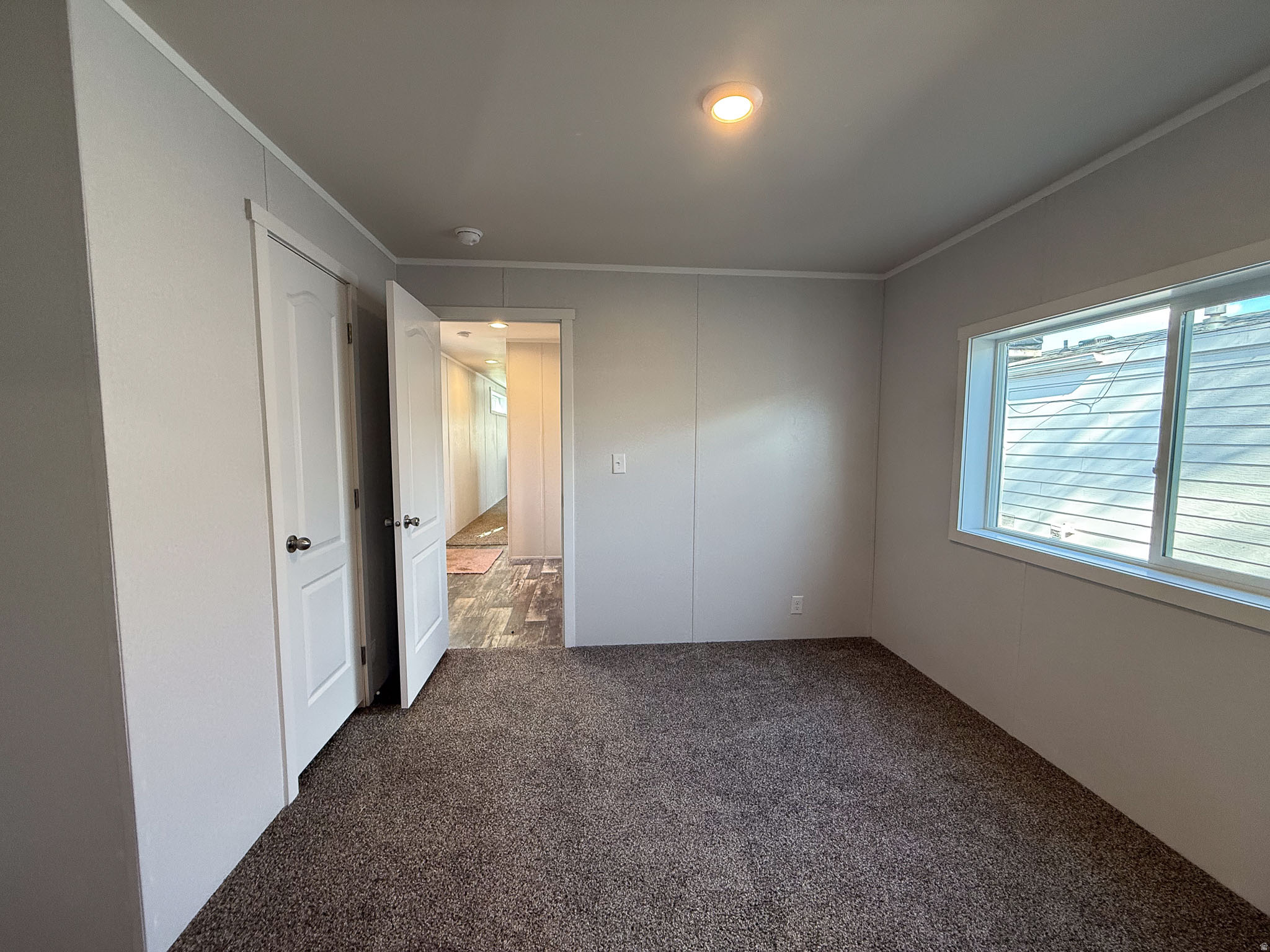 HIDDEN GLEN MOBILE ESTATES - Residential