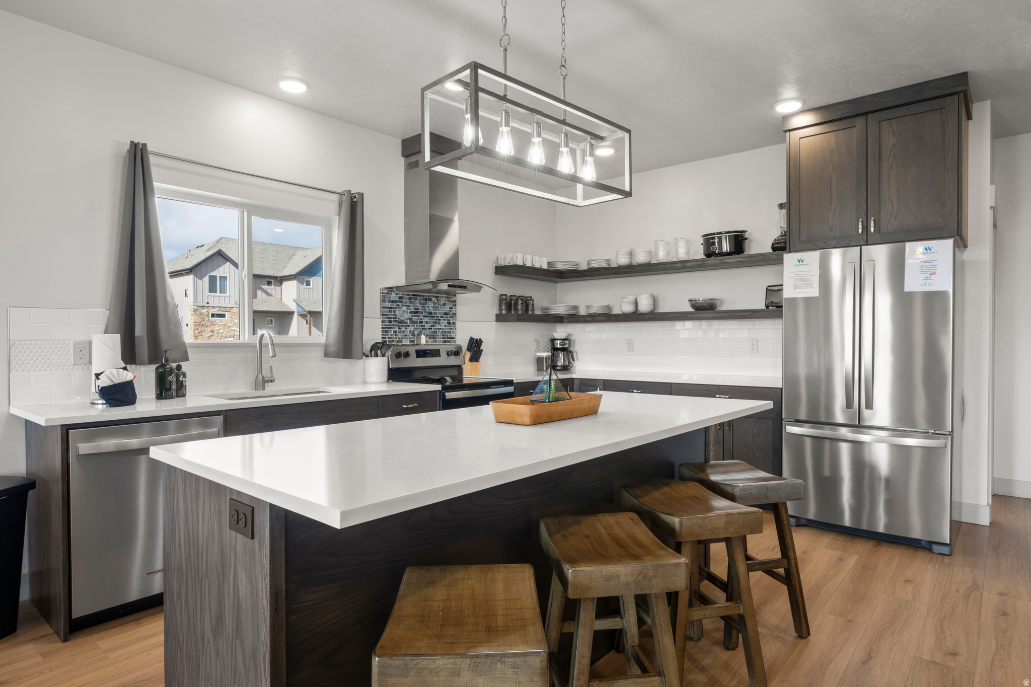 WATERDANCE - Residential