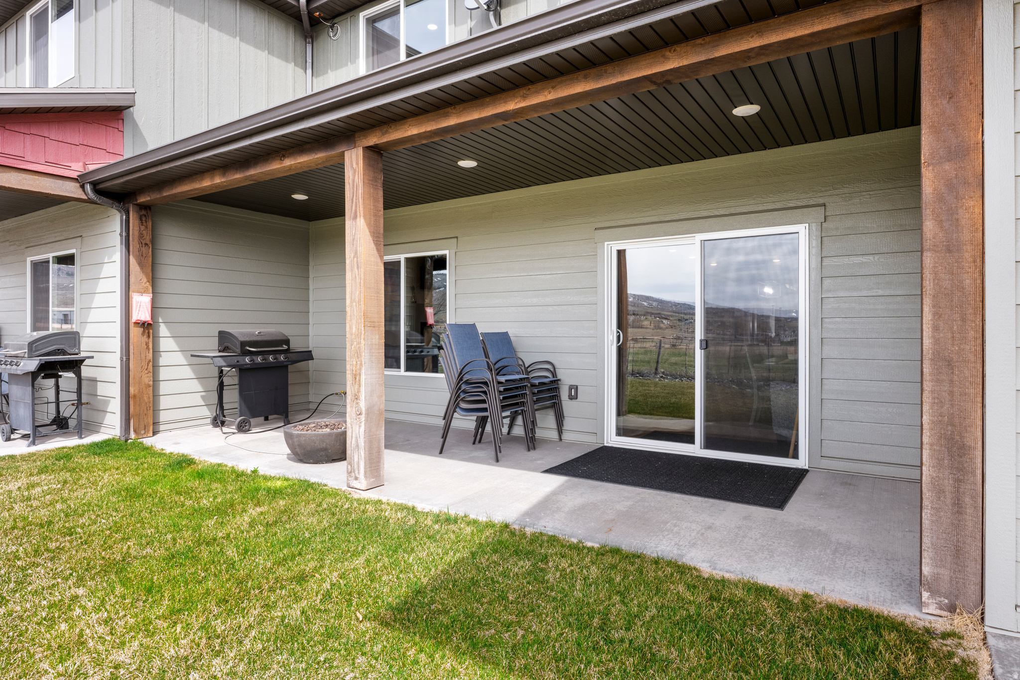 WATERDANCE - Residential