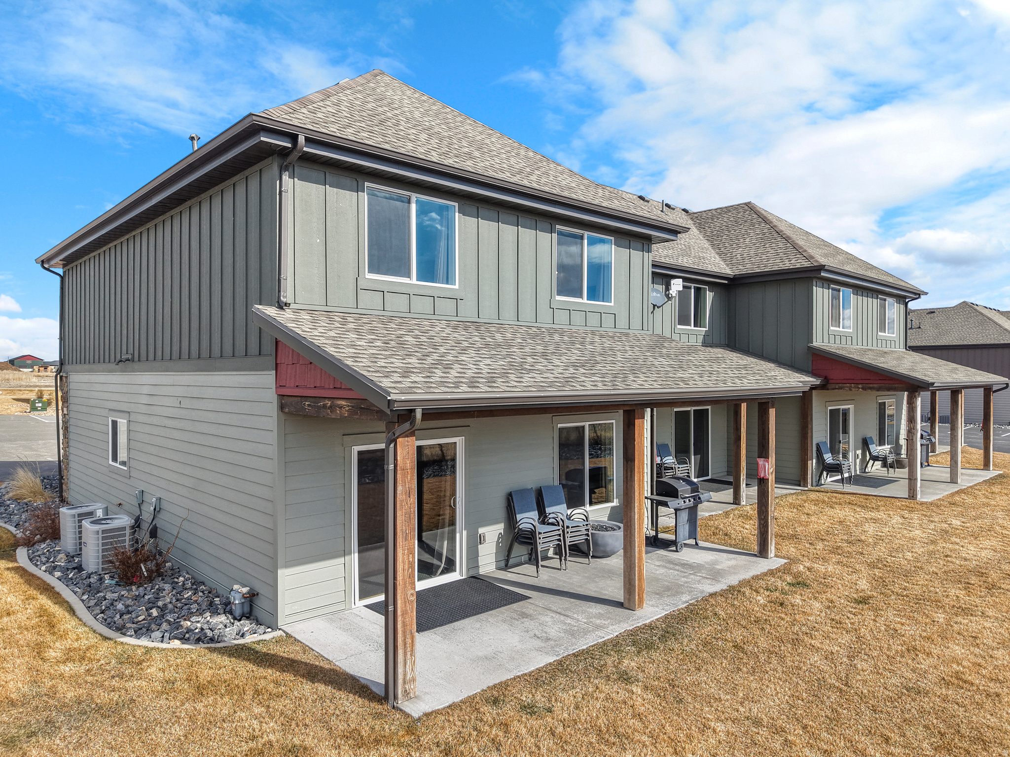 WATERDANCE - Residential