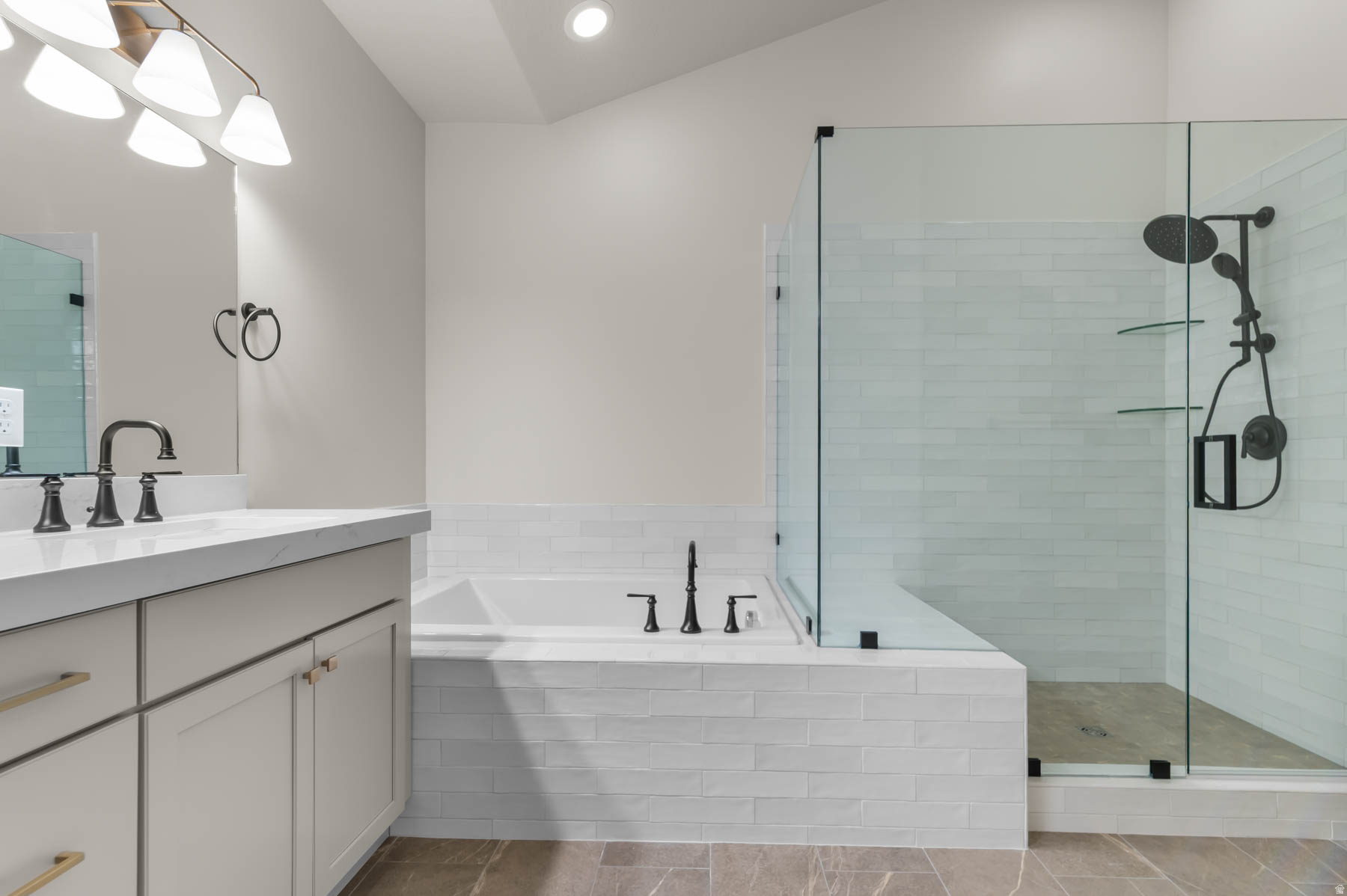 WEBER VIEW 221 - Residential