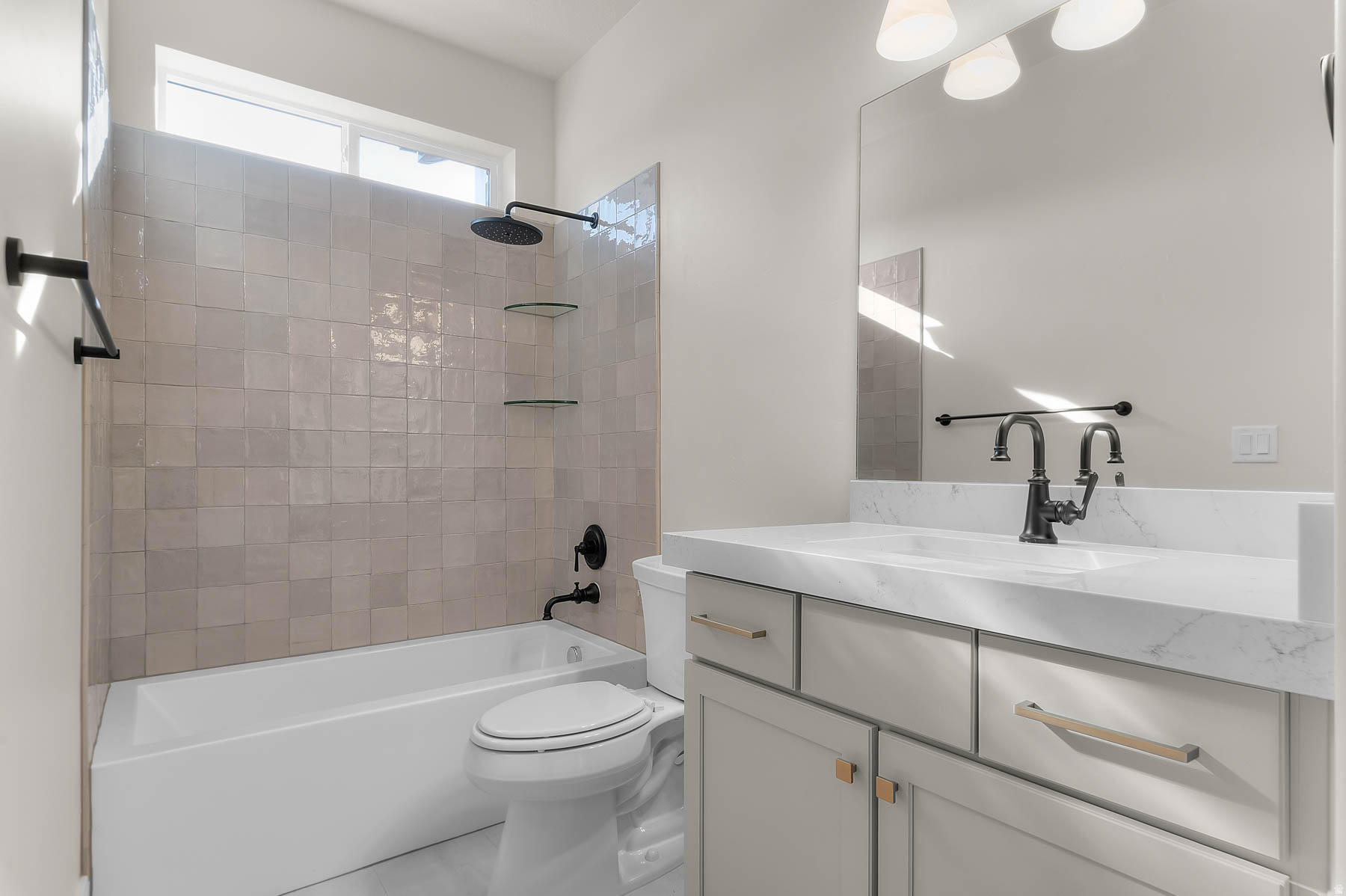 WEBER VIEW 221 - Residential