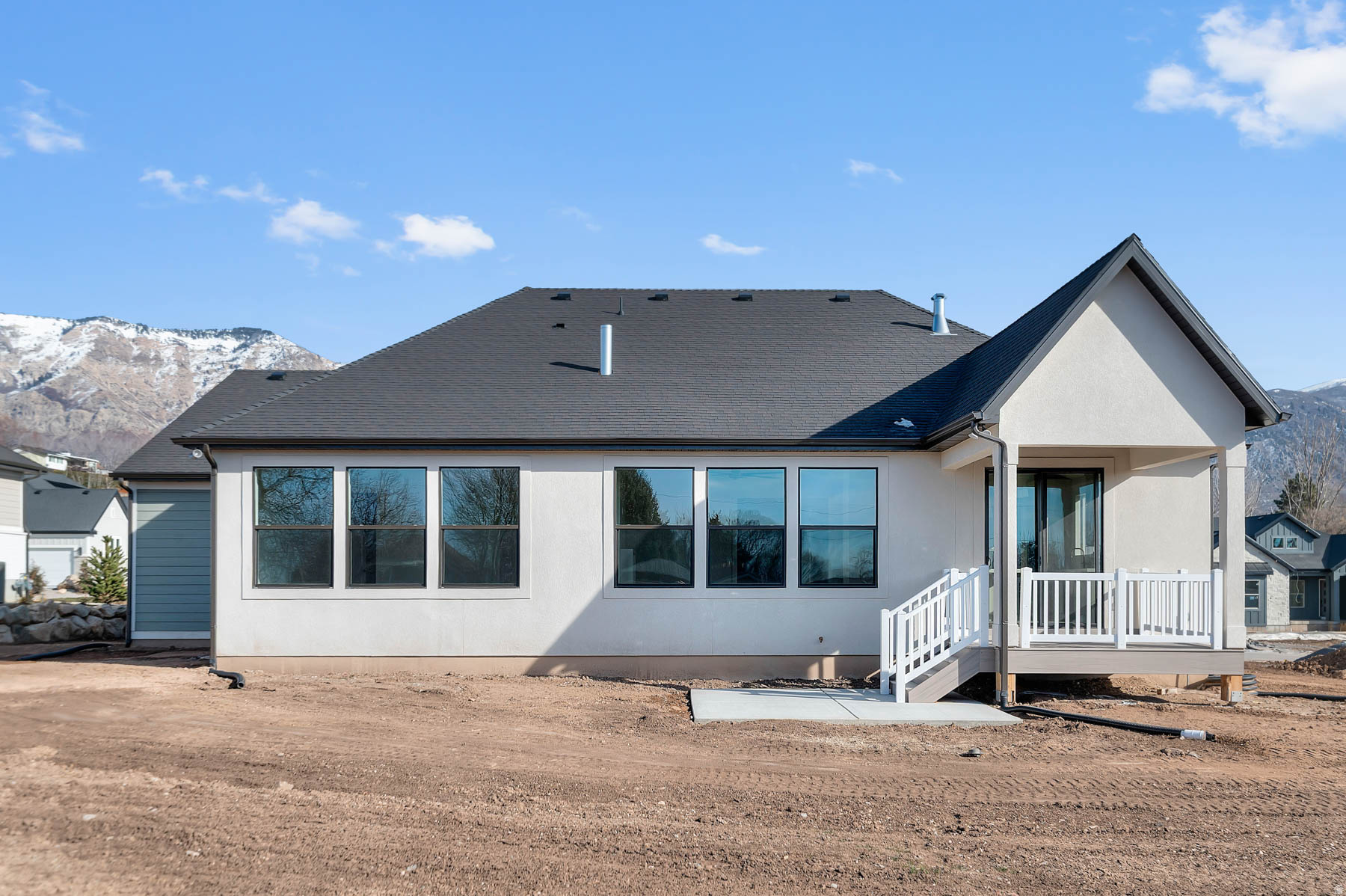 WEBER VIEW 221 - Residential