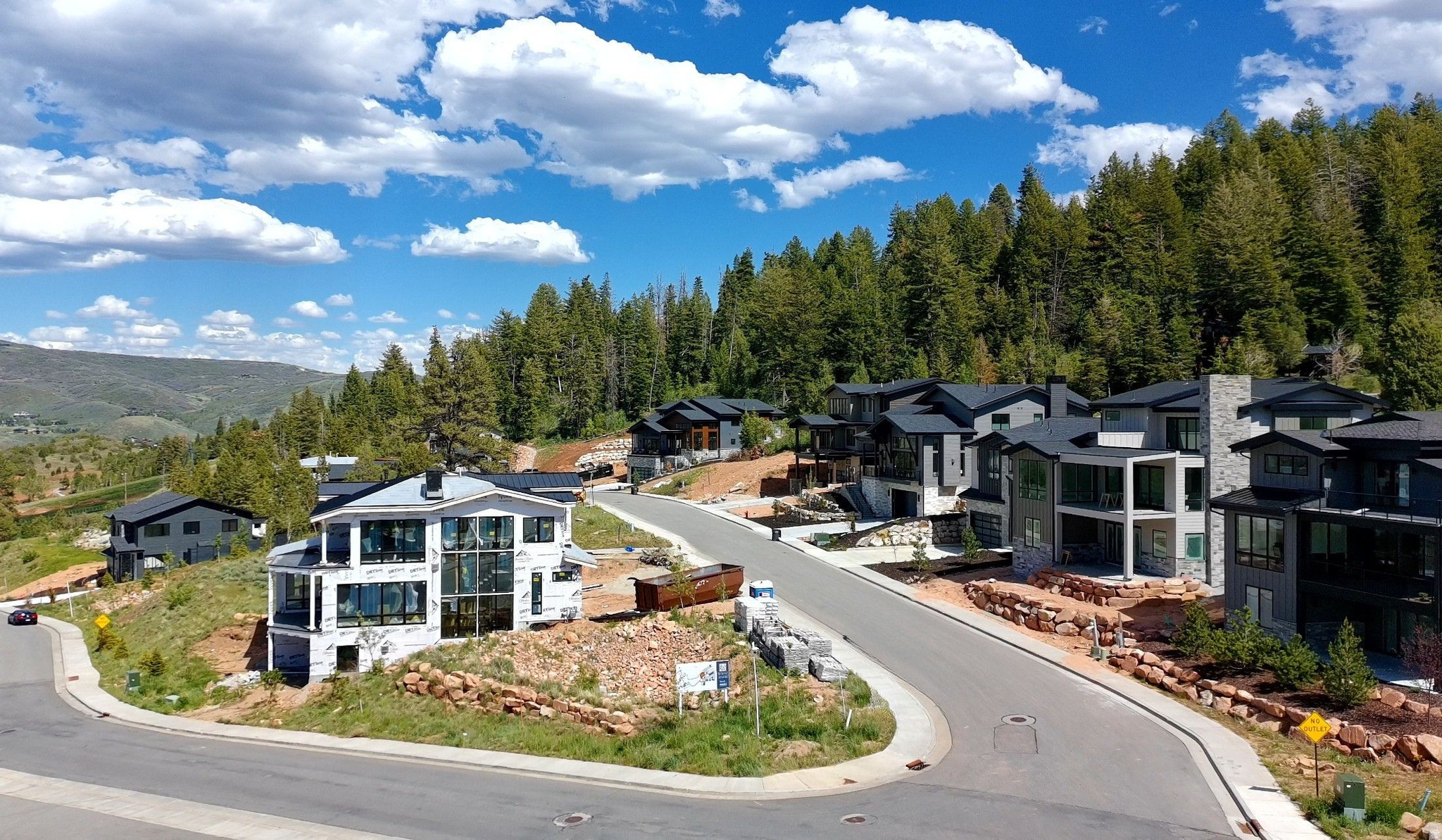 DISCOVERY RIDGE - Residential