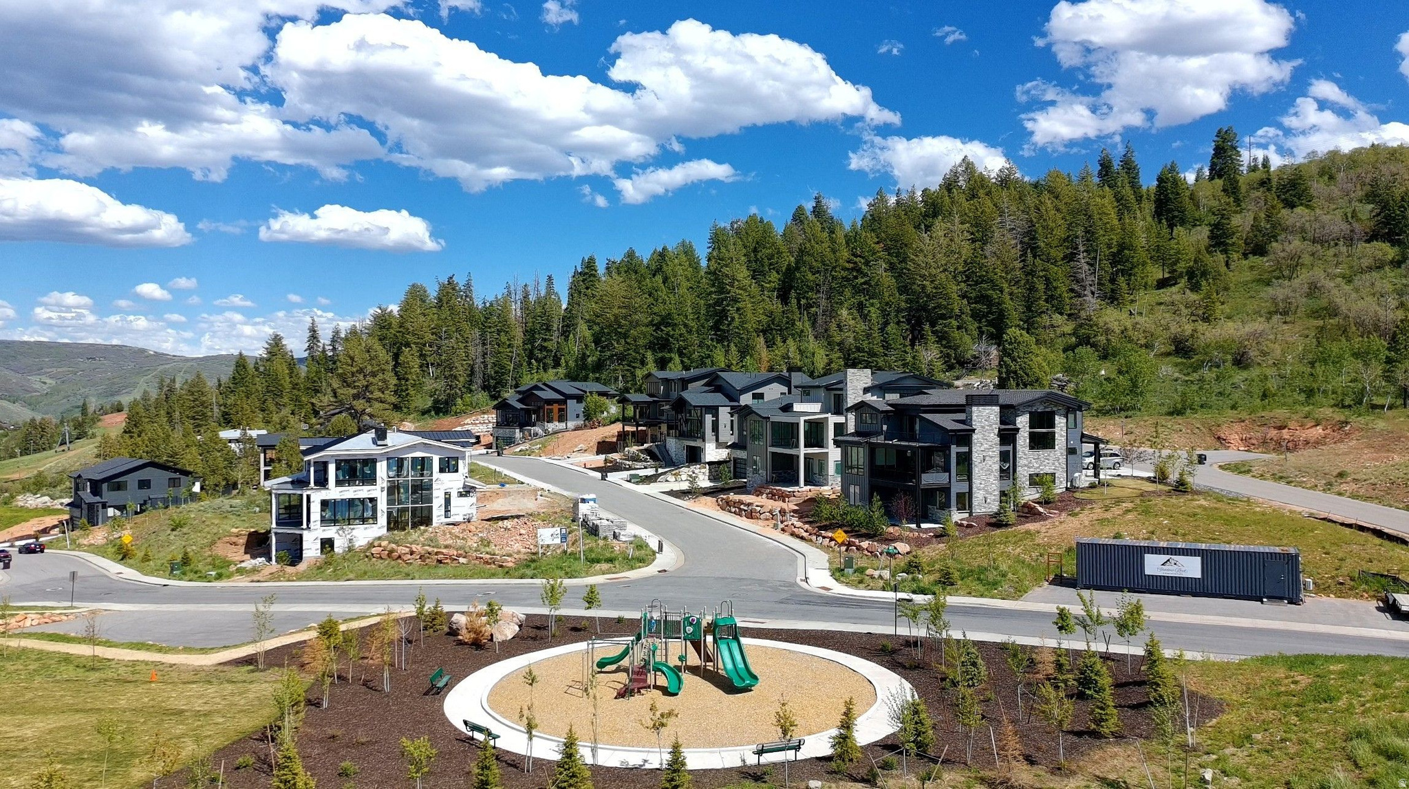 DISCOVERY RIDGE - Residential