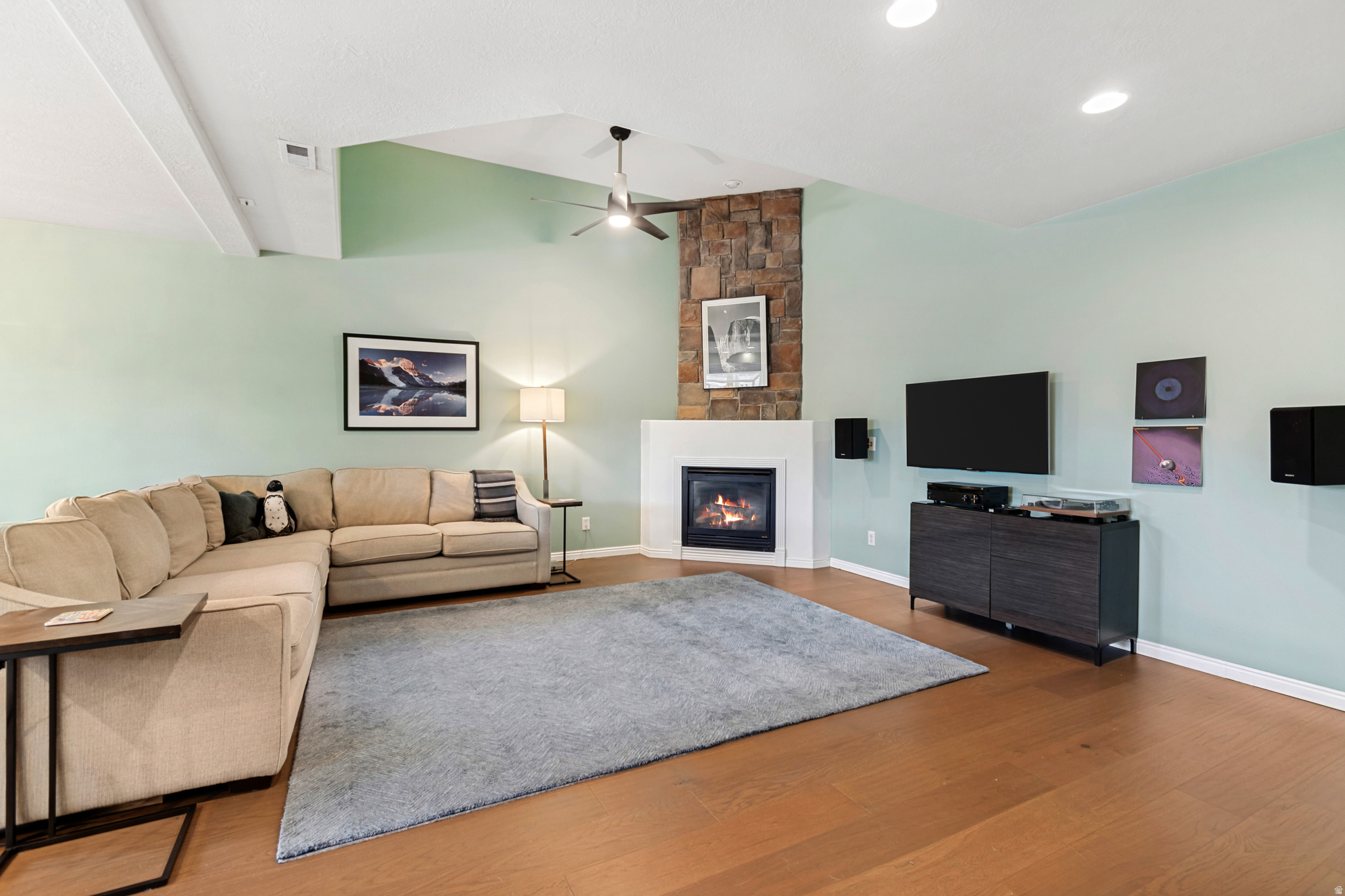 OLD MILL COURT - Residential