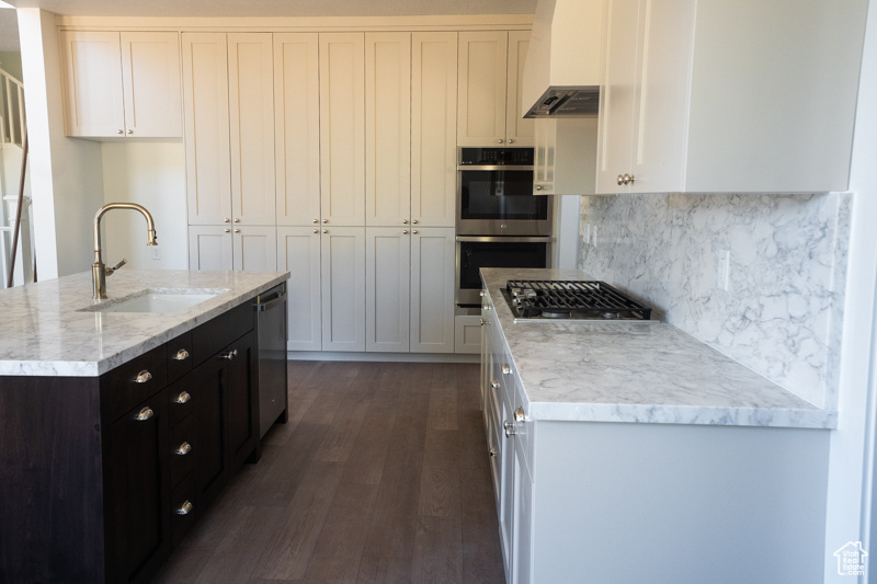 VIEWS AT ROCKWOOD - Residential
