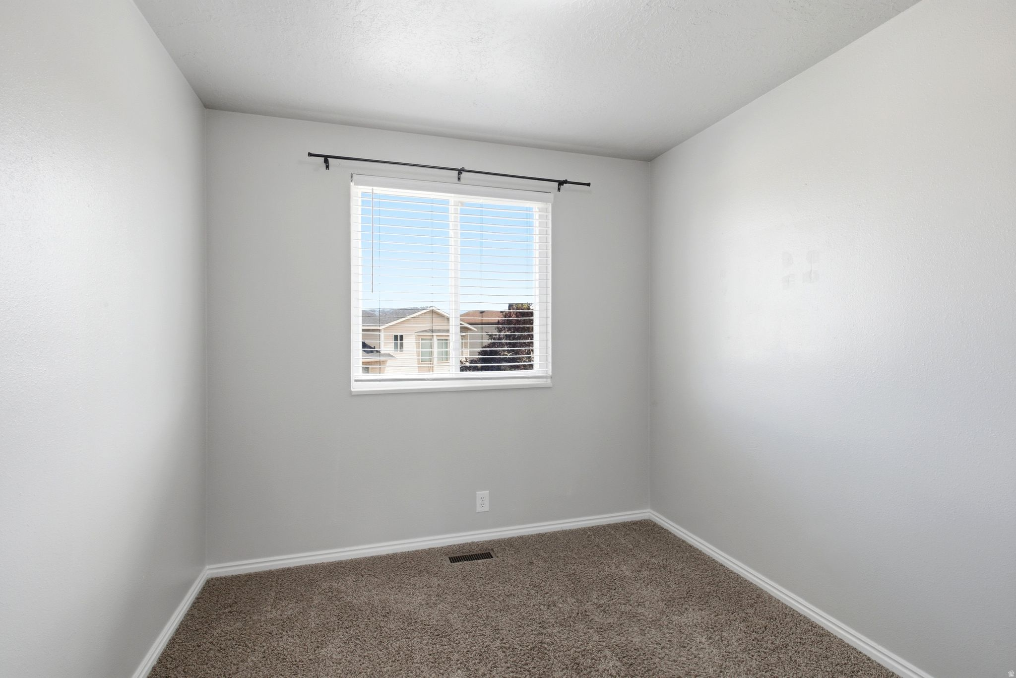 BONNEVILLE ACRES PLAT D - Residential