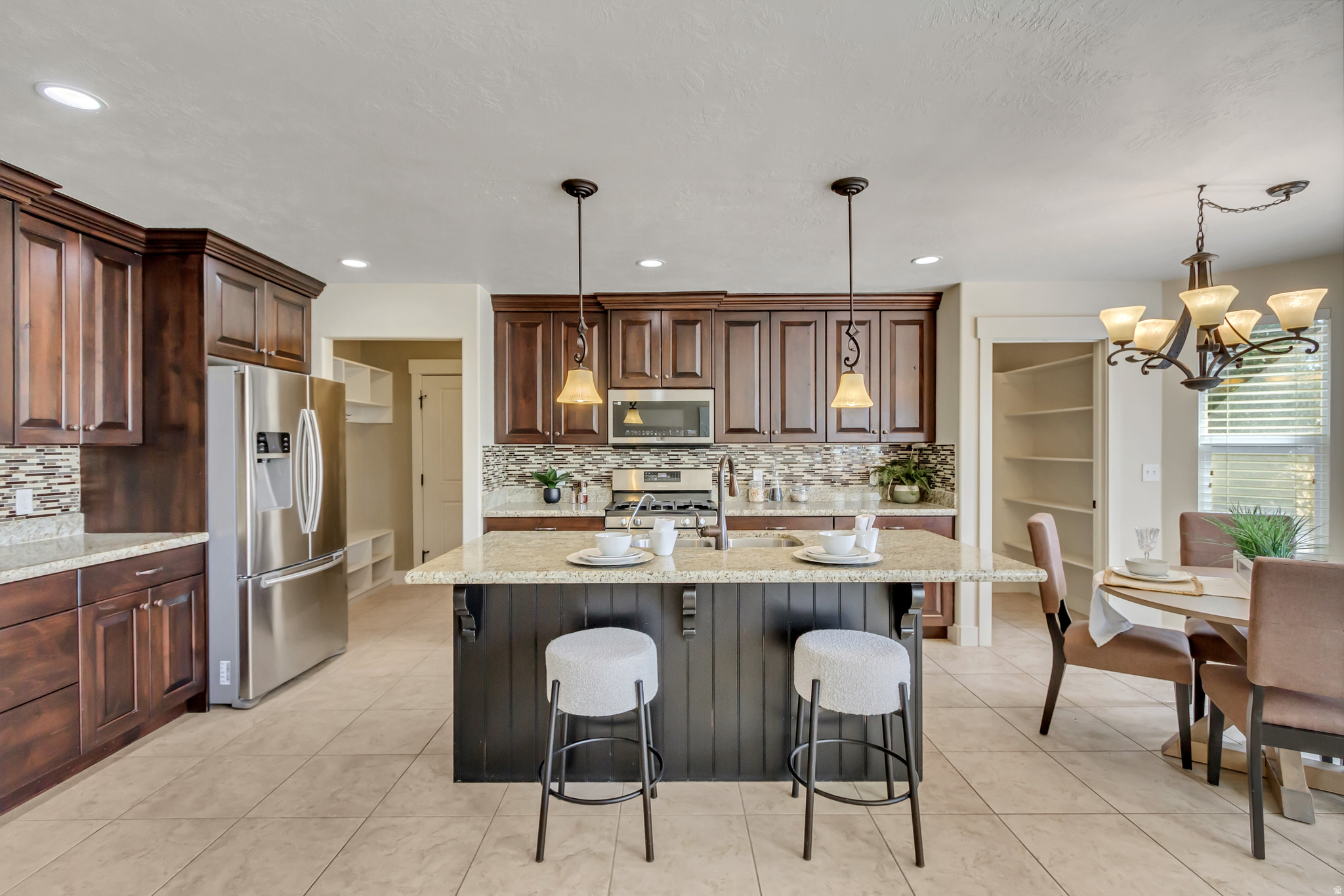 PINNACLE ACRE - Residential