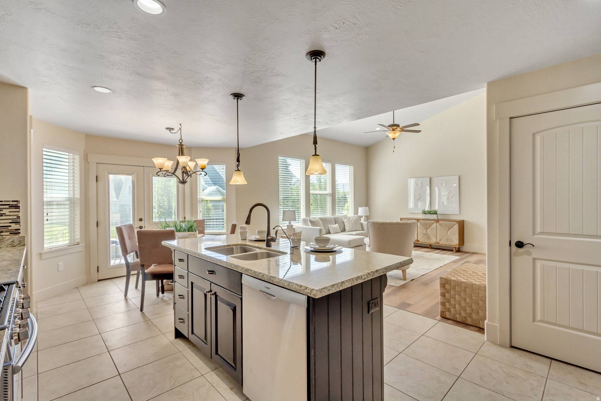 PINNACLE ACRE - Residential