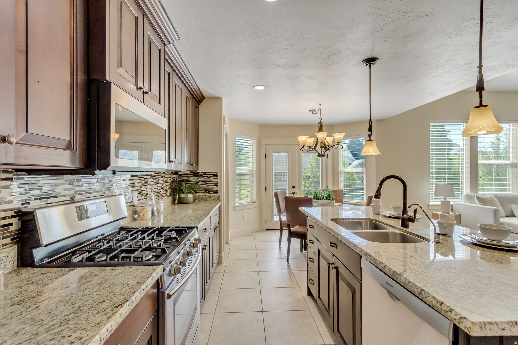PINNACLE ACRE - Residential